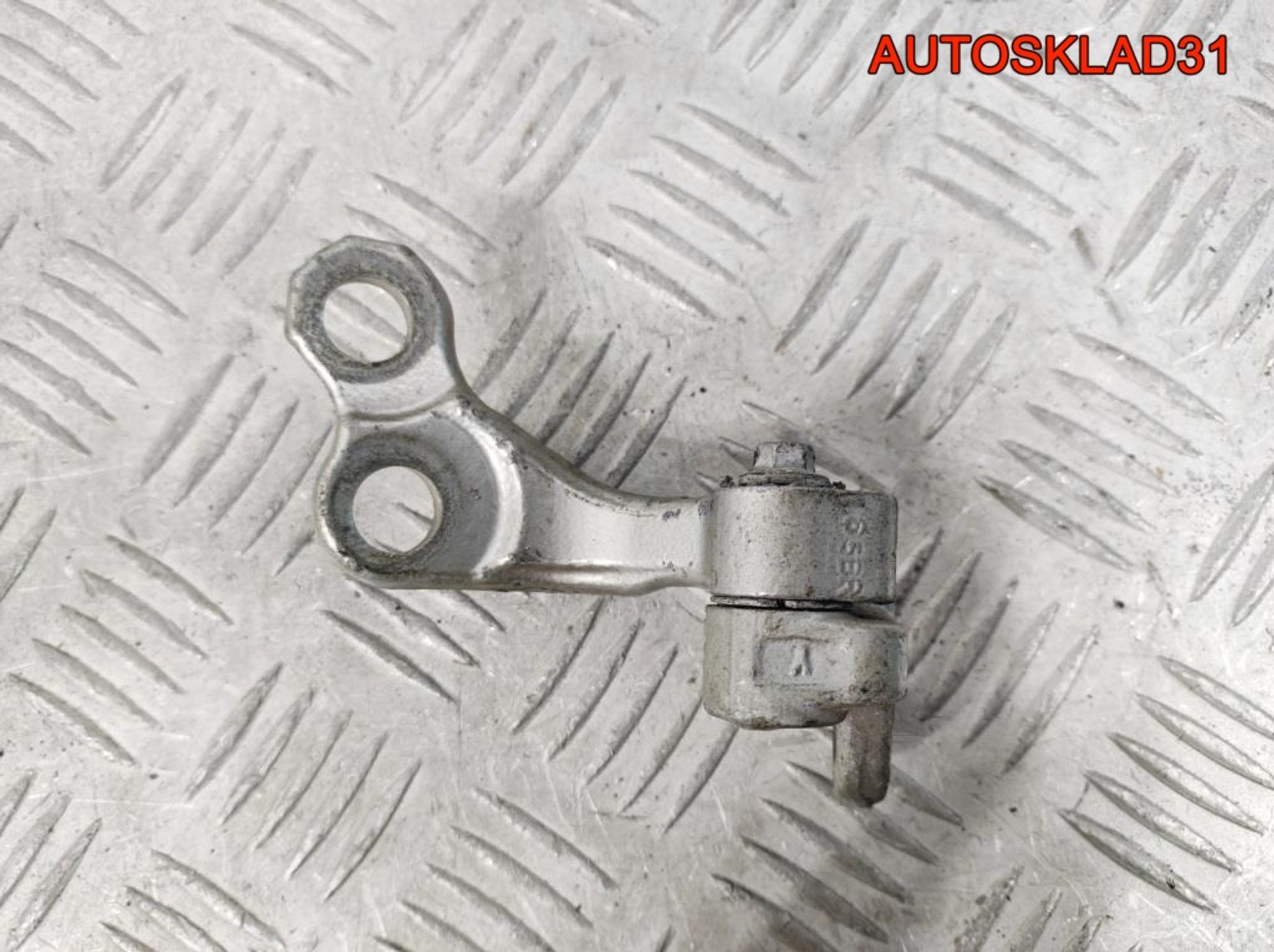 Петля двери задней правой верхняя Ford Focus 2, 900 рублей, Дубовое