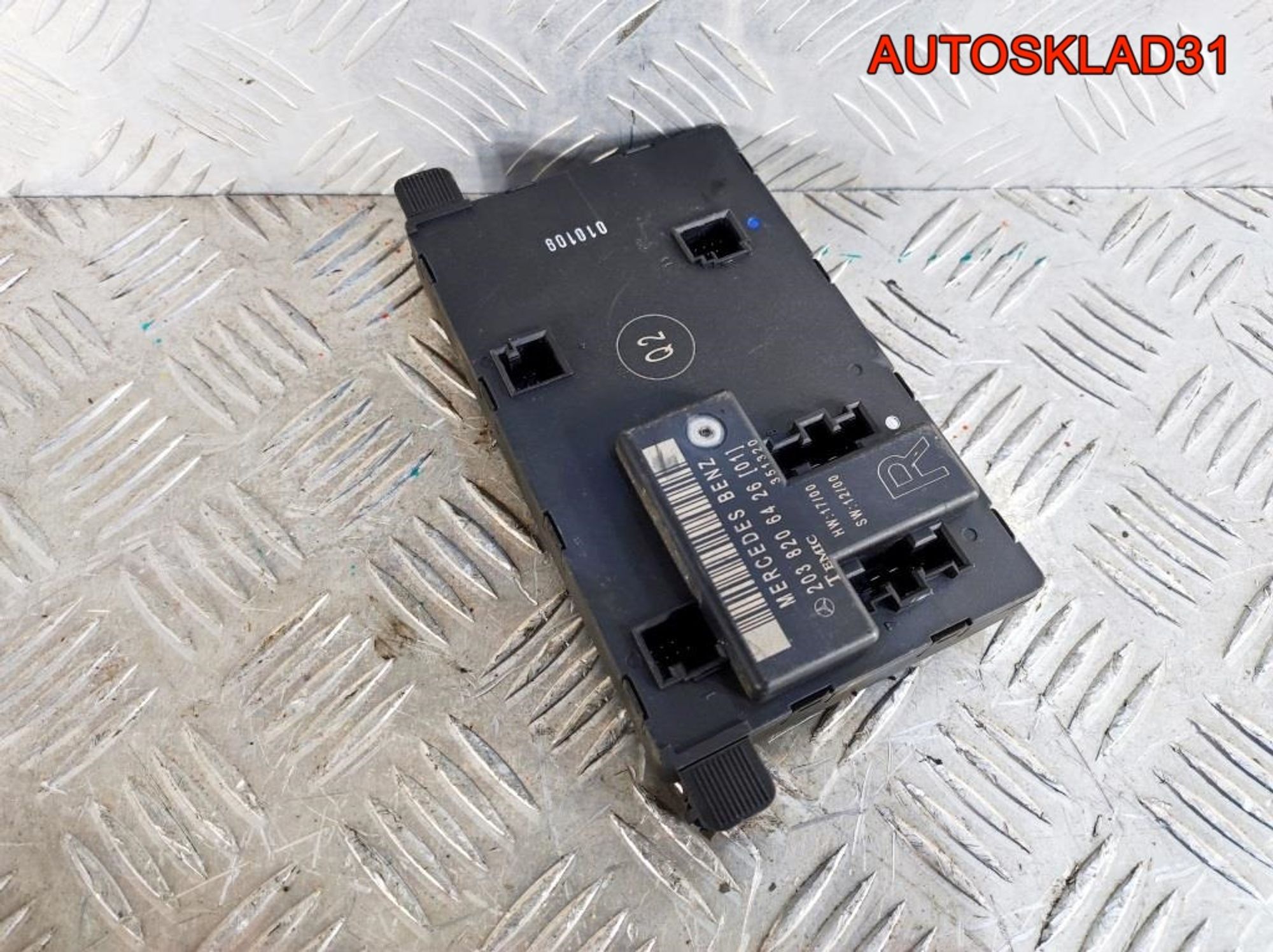 Блок комфорта п/п двери Mercedes W203 A2038206426, 1300 рублей, Дубовое