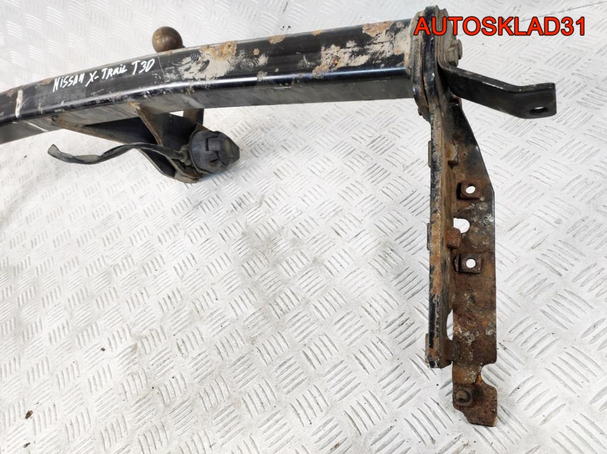 Фаркоп Nissan X-Trail T30 KE5008H000, 13500 рублей, Дубовое