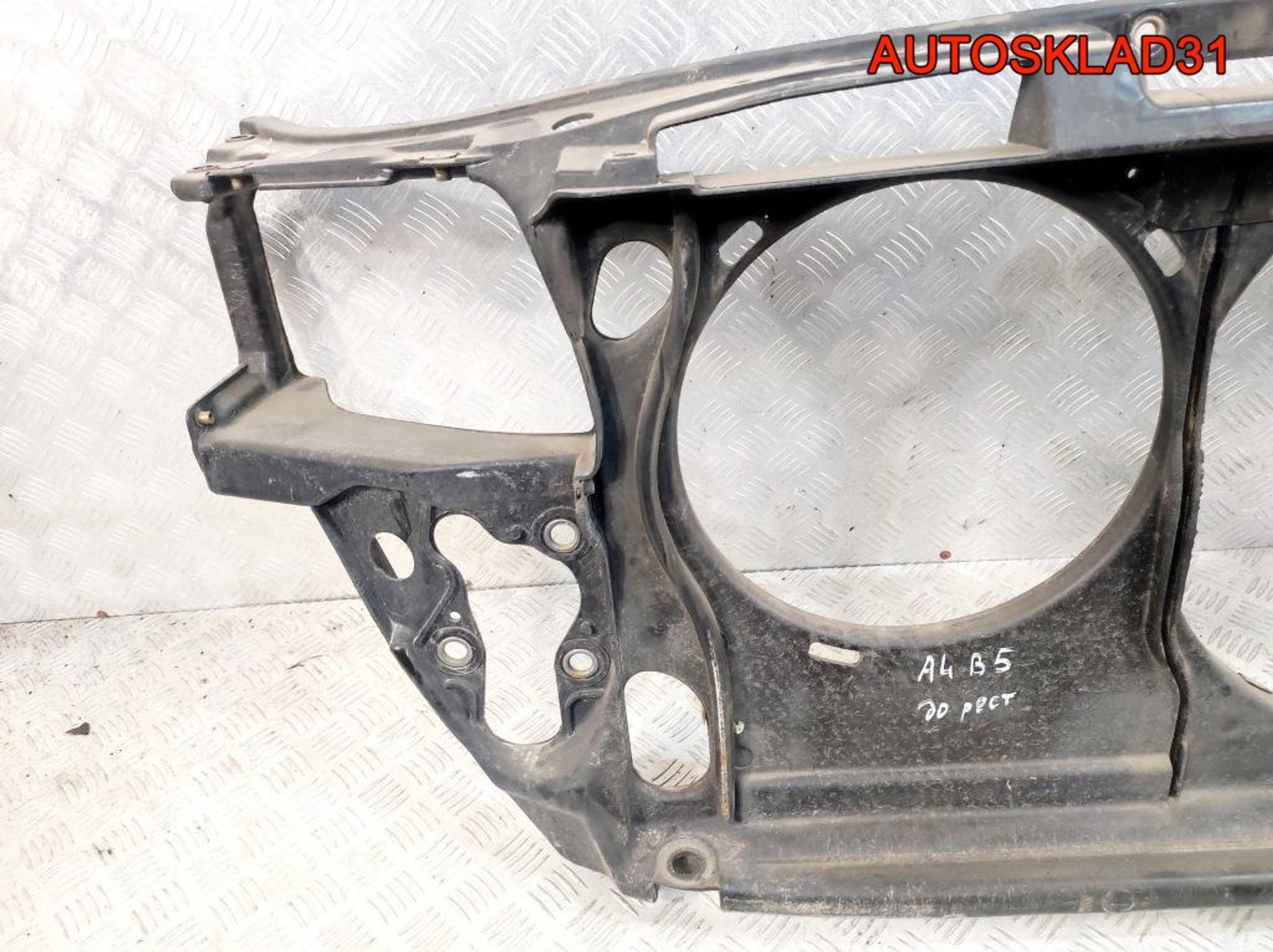 Панель передняя Audi A4 B5 8D0805594D Дорест, 5400 рублей, Дубовое