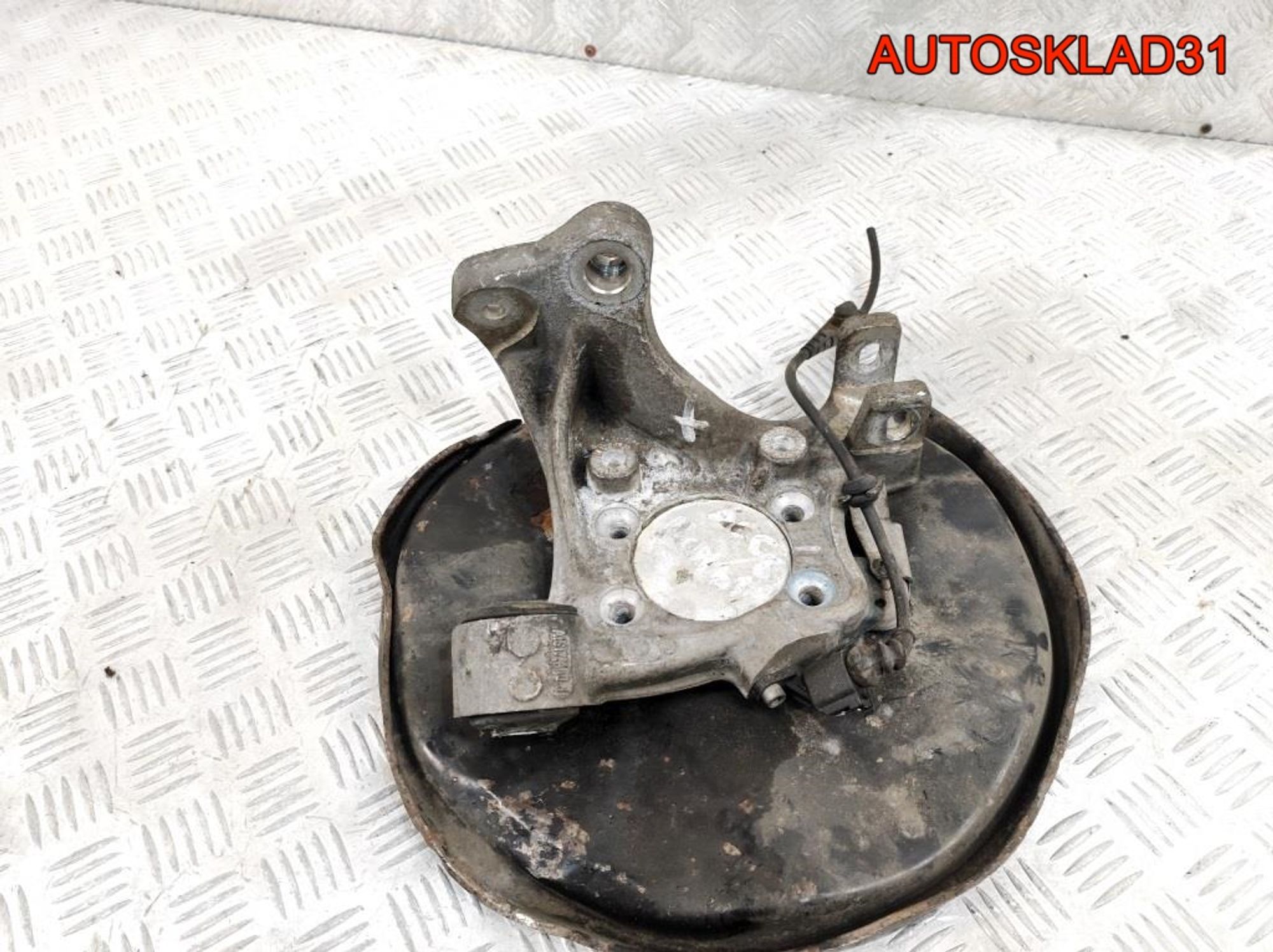 Кулак поворотный задний левый 2WD Audi A6 C6 4F0505433H, 1000 рублей, Дубовое