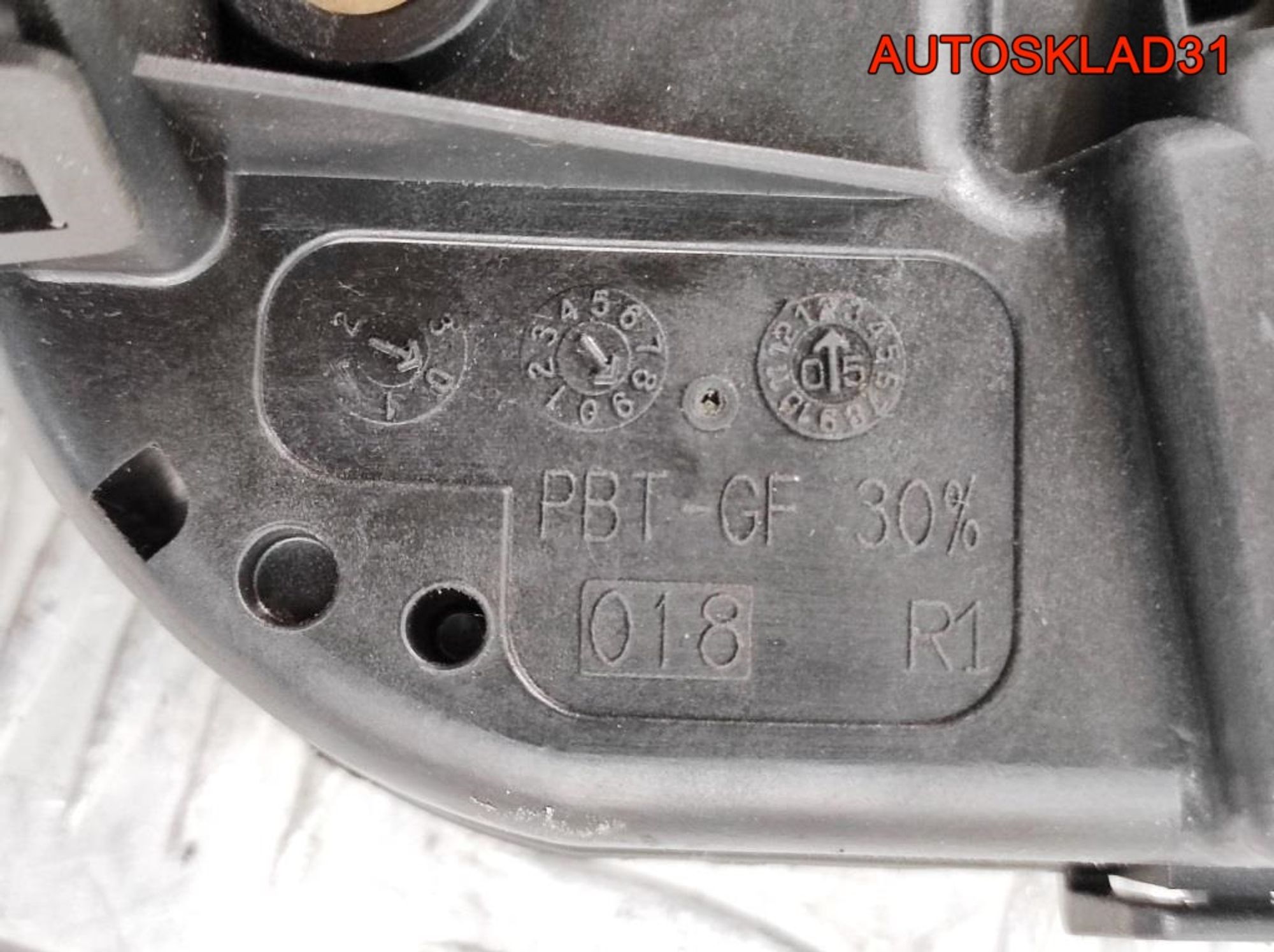 Замок двери задней правой Mercedes W211 A2117300635, 2300 рублей, Дубовое