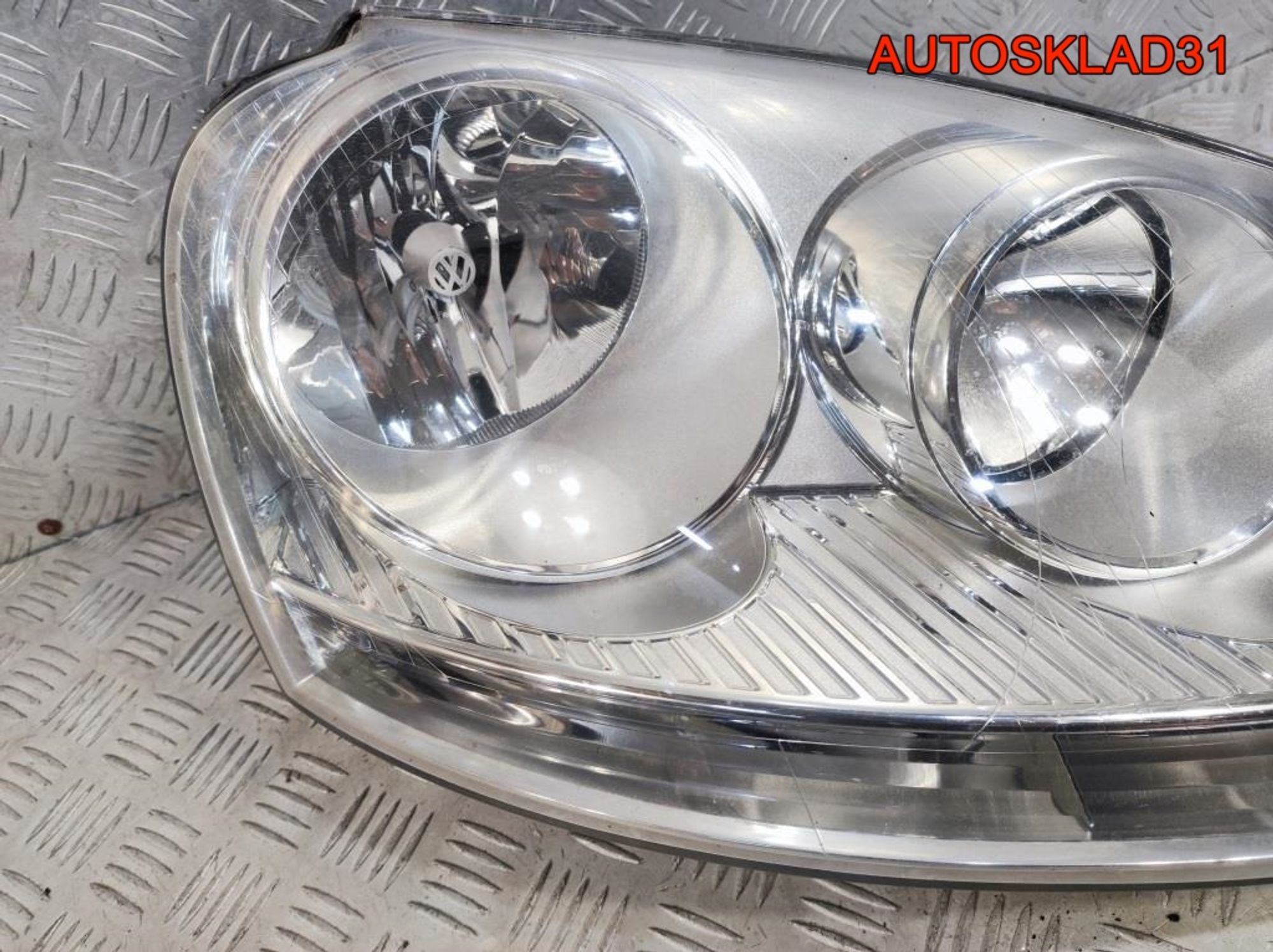 Фара правая Volkswagen Golf Mk5 1K6941006P, 5400 рублей, Дубовое