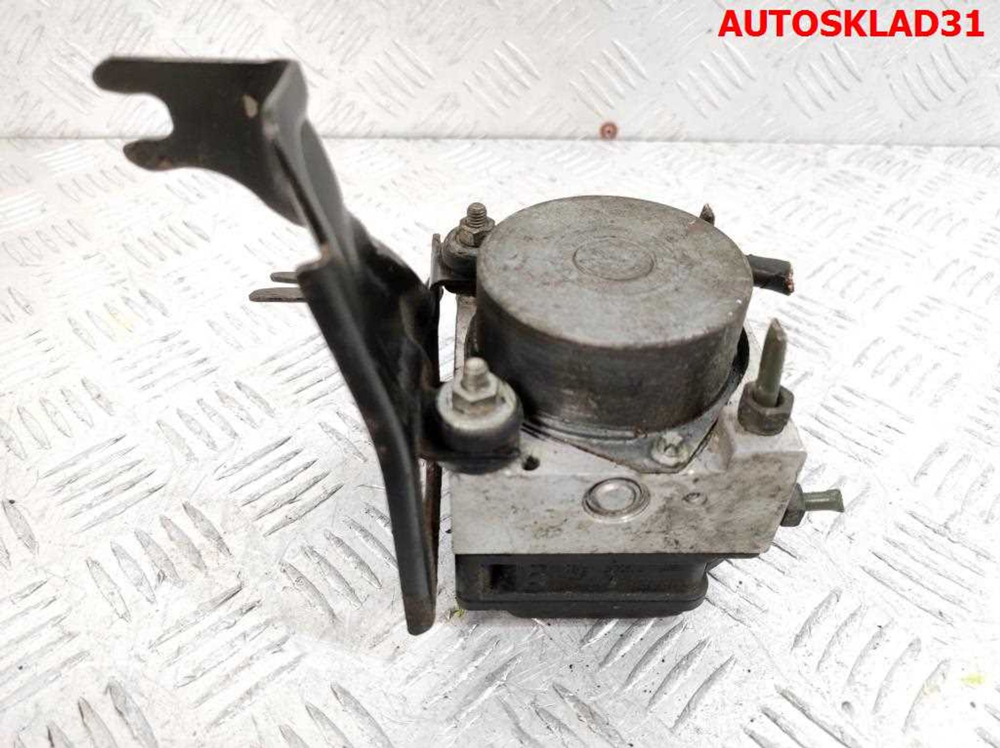 Блок ABS Nissan Note E11 476609U100, 3500 рублей, Дубовое