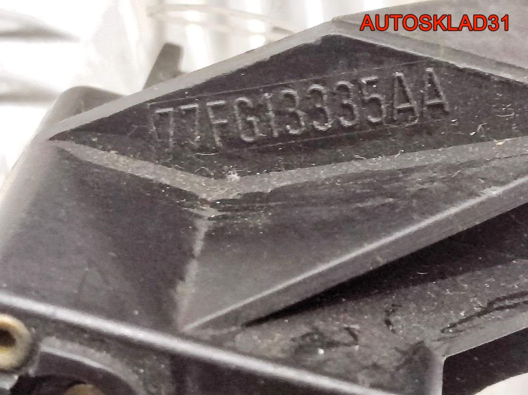 Переключатель поворотов Ford Fiesta 2 77FG13335AA, 1000 рублей, Дубовое