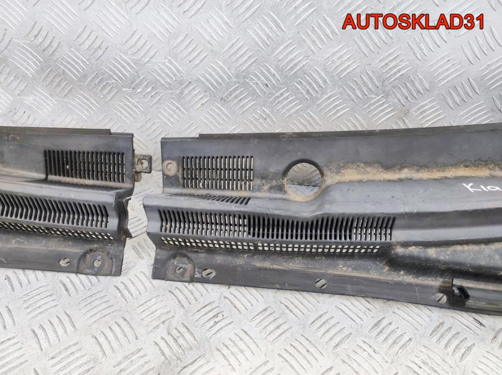 Решетка стеклоочистителя Kia Cerato 1 861502F000, 1700 рублей, Дубовое