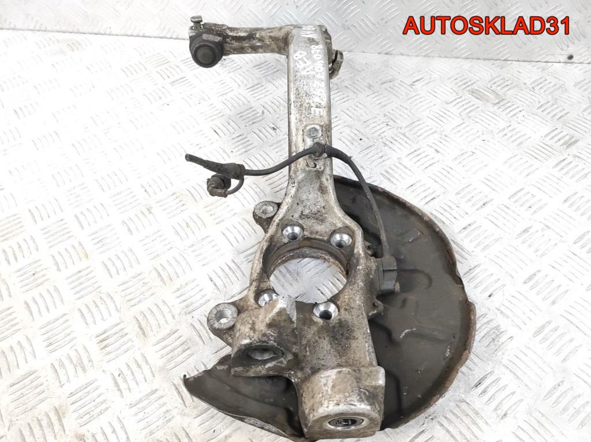 Кулак поворотный передний левый Audi A4 B6 8E0407241E, 12000 рублей, Дубовое