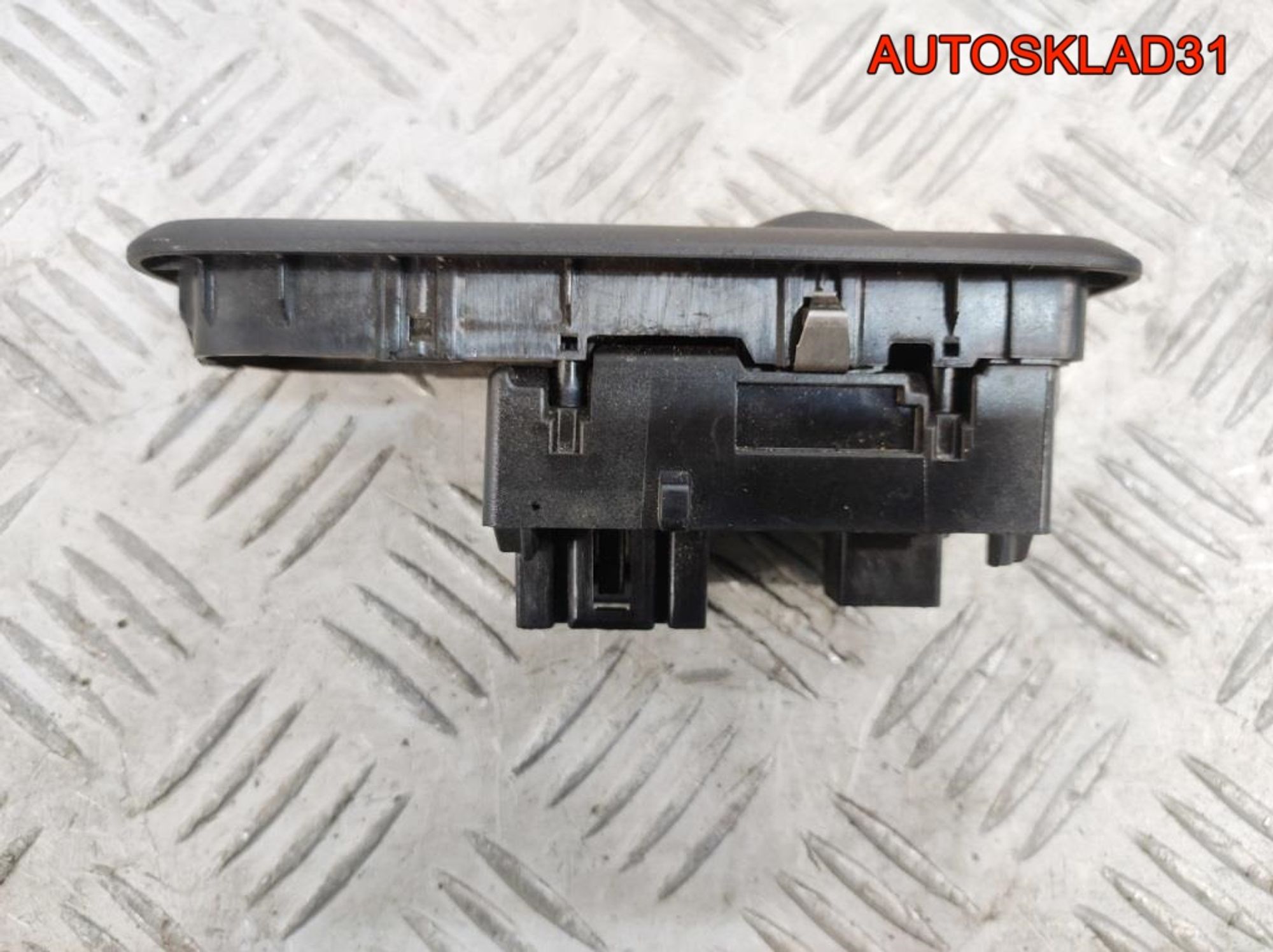 Блок стеклоподъемников Ford Fiesta 6 8A6T14A132FC, 1300 рублей, Дубовое