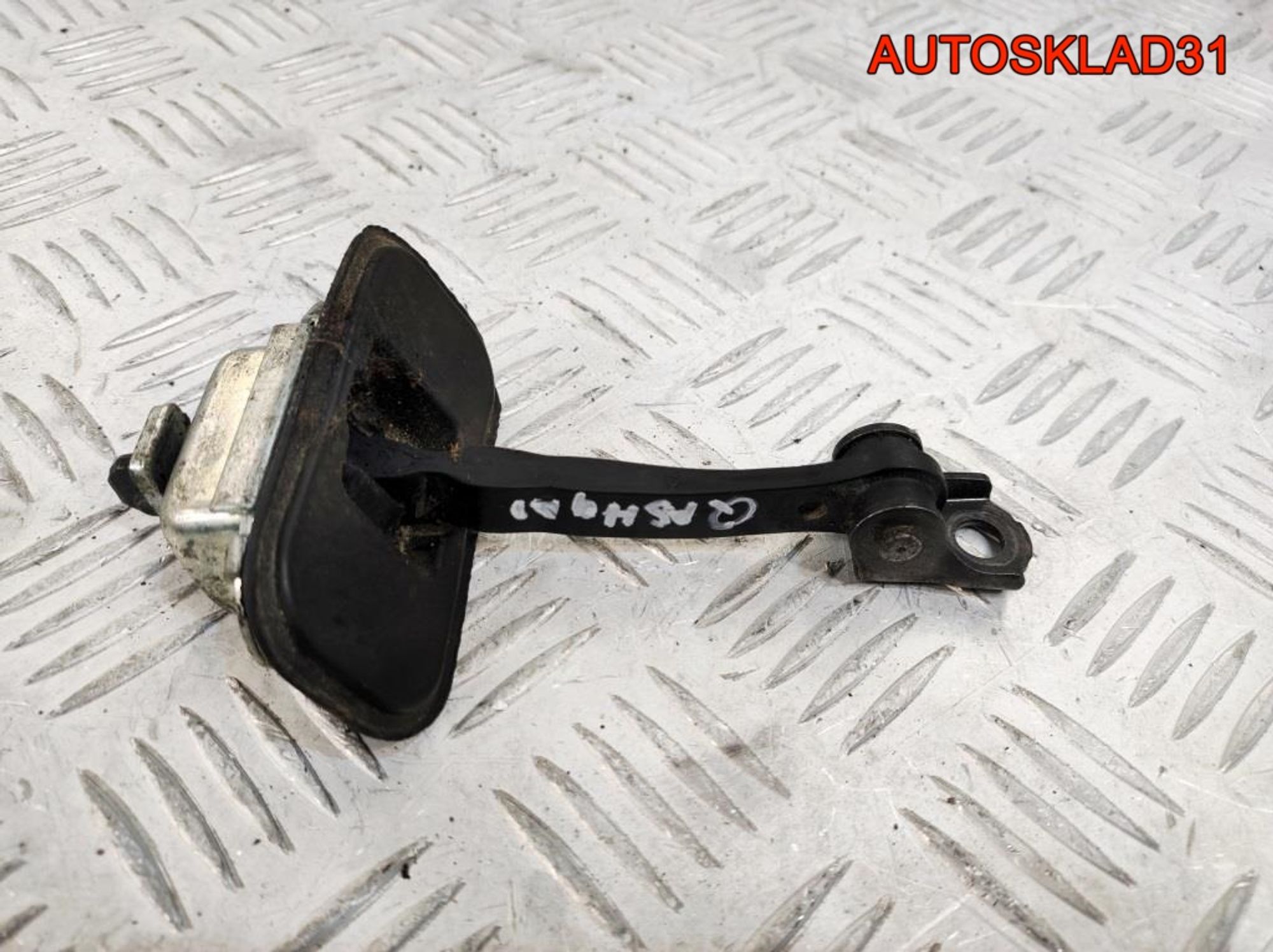 Ограничитель двери передний Nissan Qashqai, 900 рублей, Дубовое