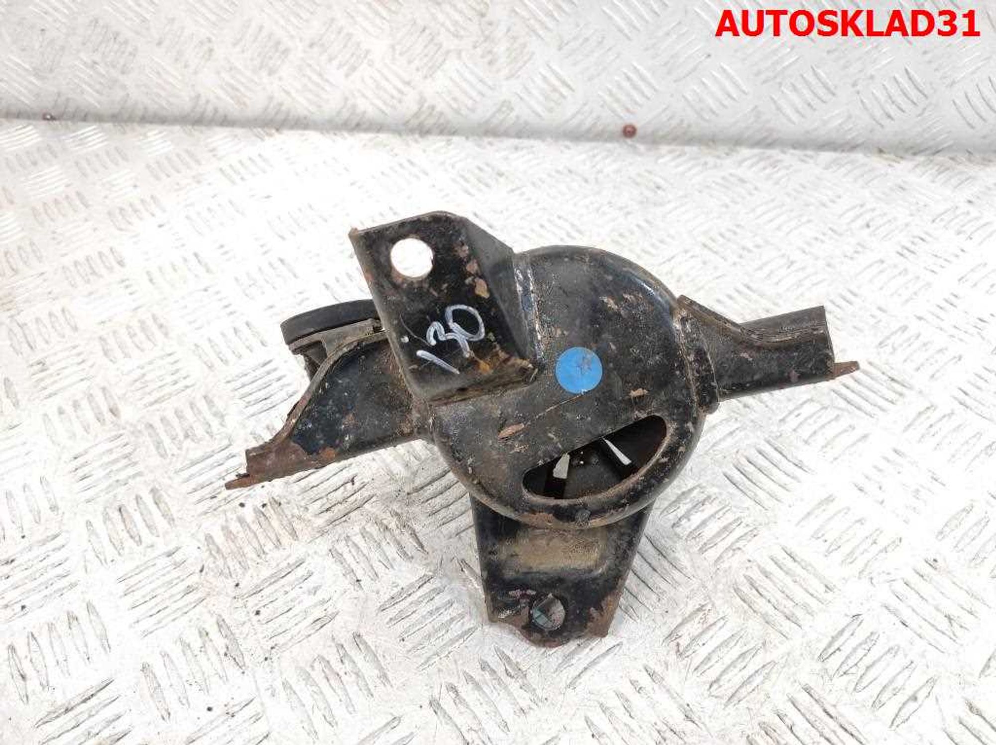 Опора МКПП левая Hyundai i30 218301M000, 2000 рублей, Дубовое