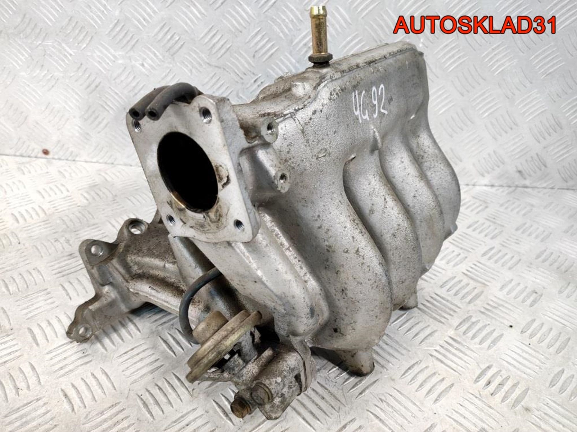 Коллектор впускной Mitsubishi Carisma DA 1,6 4G92, 1400 рублей, Дубовое