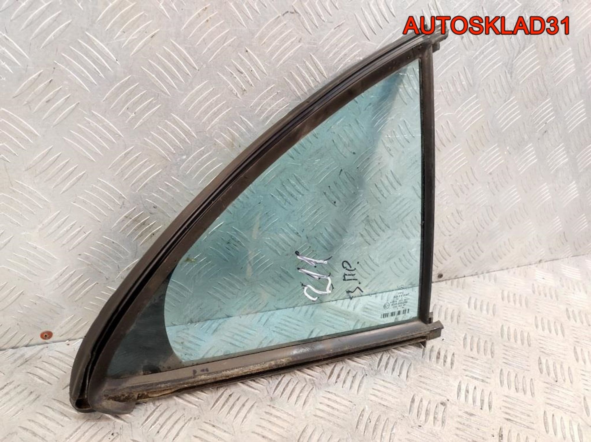 Форточка двери задней правой Mercedes W211, 900 рублей, Дубовое