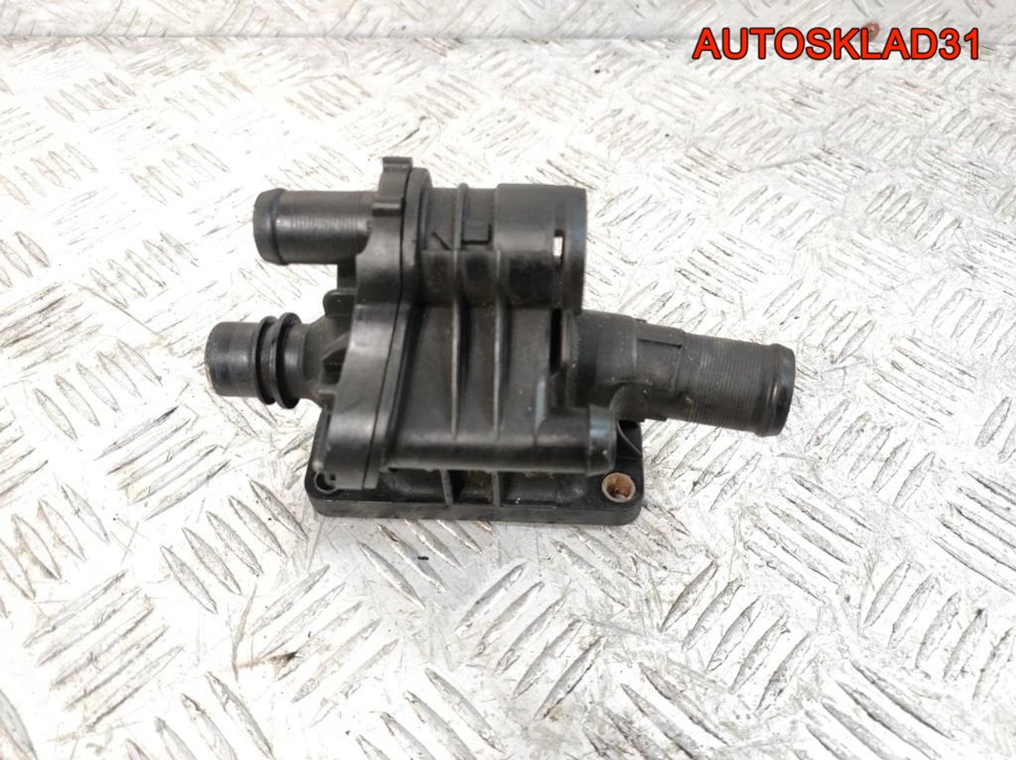 Корпус термостата Ford Focus 2 1,6 Дизель 9647767180, 1000 рублей, Дубовое