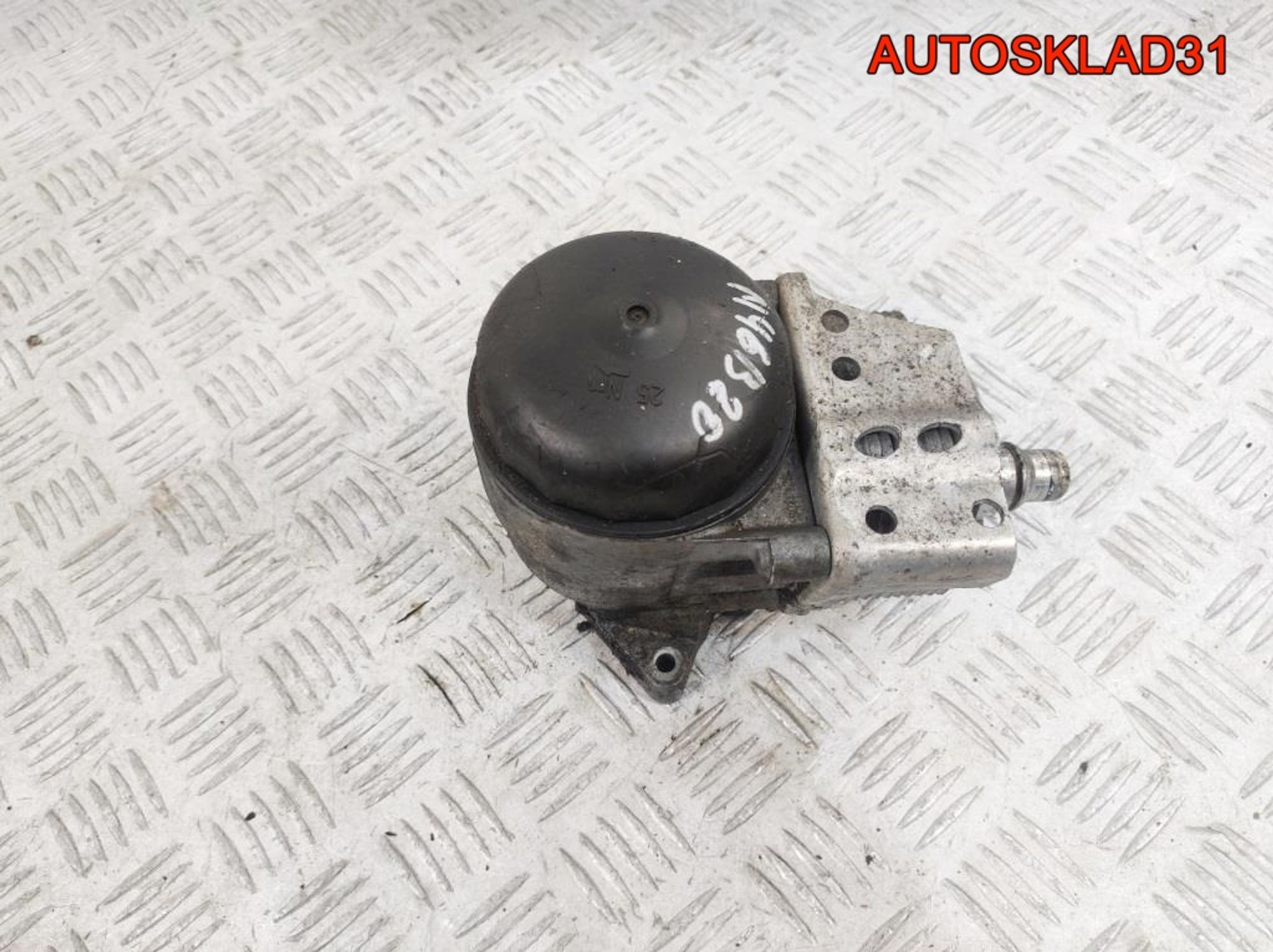 Корпус масляного фильтра BMW E90 2,0 N46B20B Бензин 7505203, 2000 рублей, Дубовое