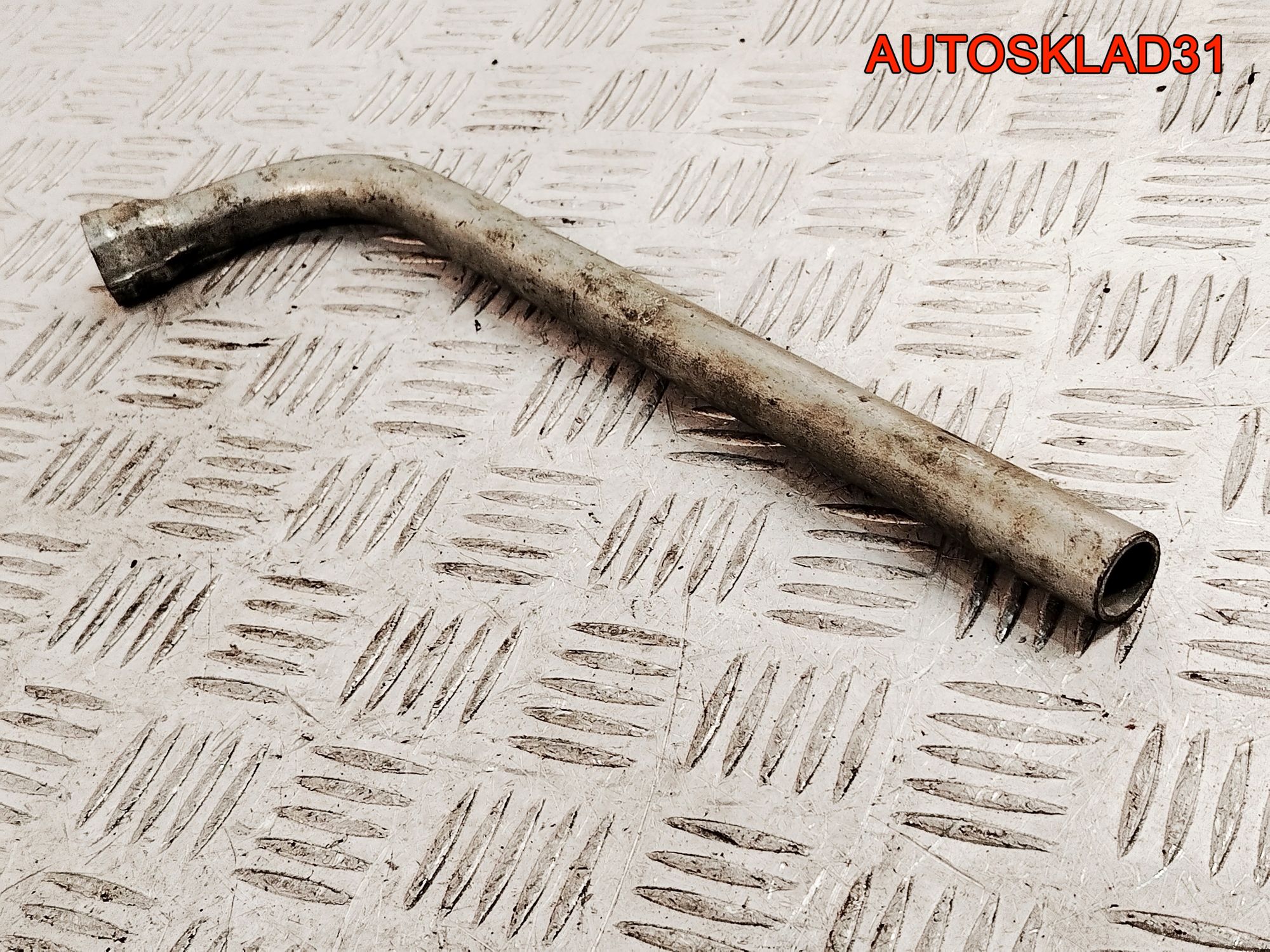 Ключ баллонный Volkswagen Sharan 7M3012219, 700 рублей, Дубовое