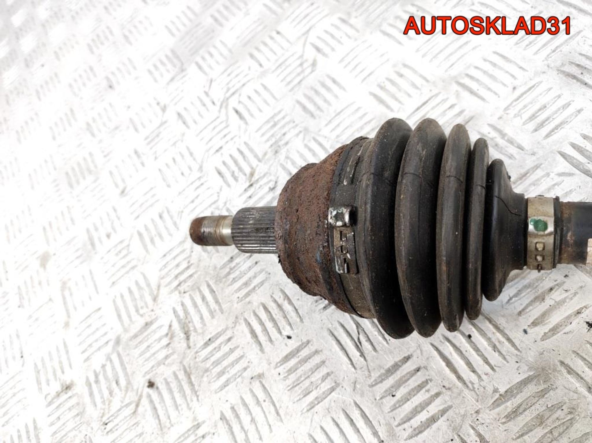 Полуось передняя левая VW Golf 4 1,6 Бензин 1J0407271GE, 4100 рублей, Дубовое