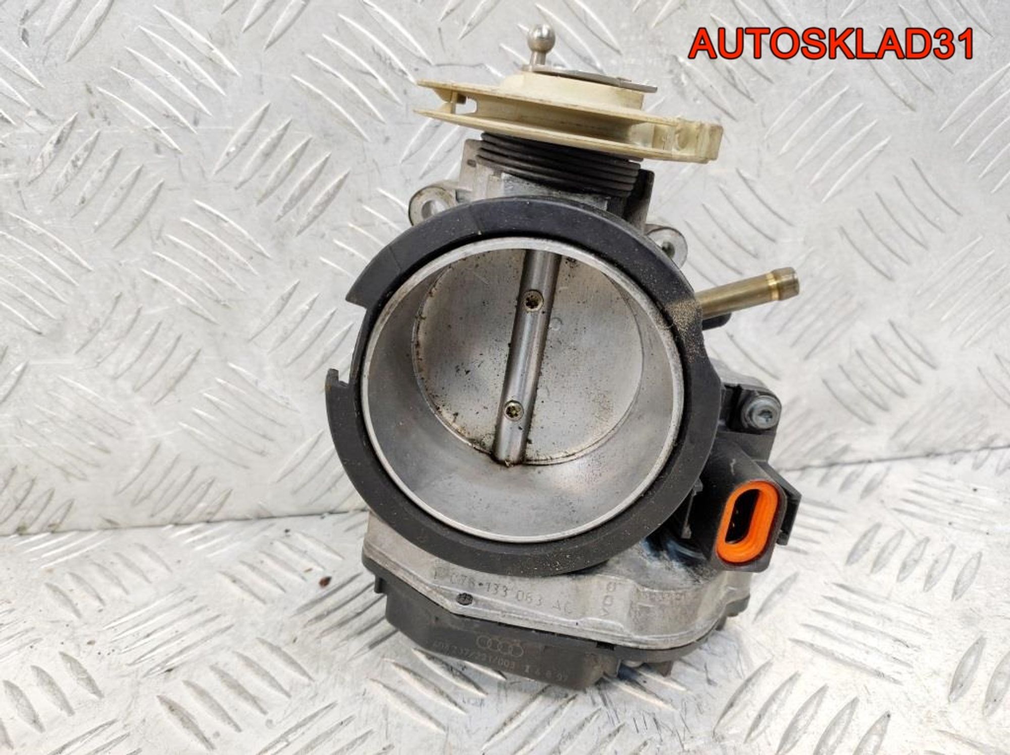 Заслонка дроссельная Audi A6 C5 078133063AG Бензин, 2700 рублей, Дубовое