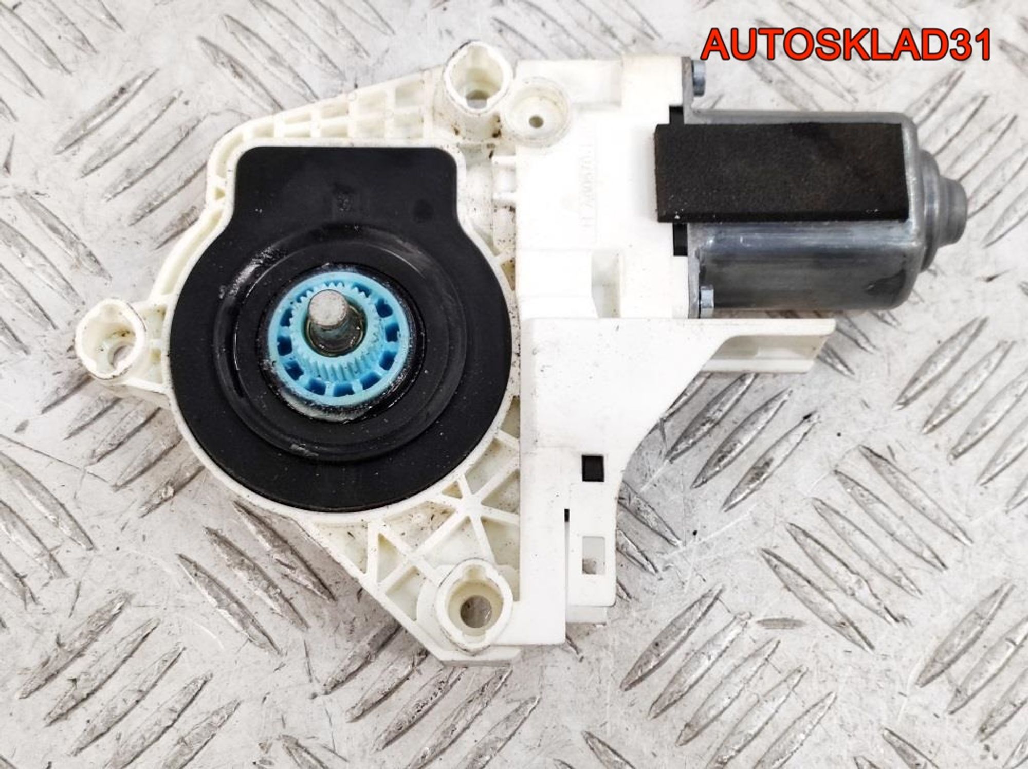 Моторчик стеклоподъемника задний R Audi A6 C7 8K0959811A, 1000 рублей, Дубовое