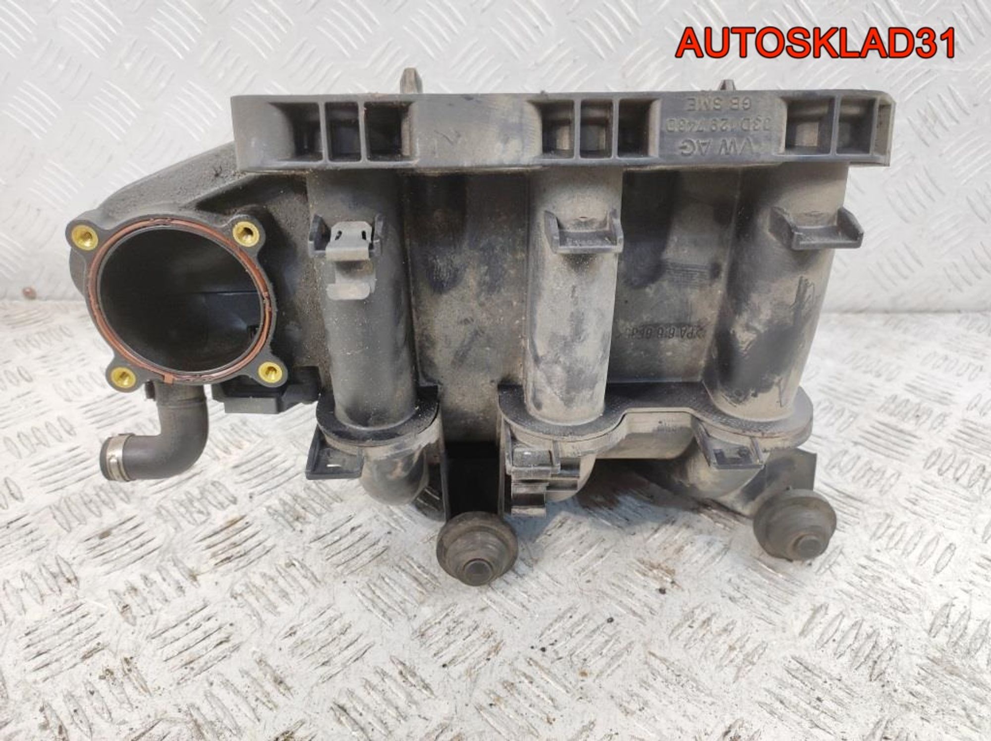 Коллектор впускной VW Polo 4 1,2 AWY Бензин 03D129743D, 1500 рублей, Дубовое