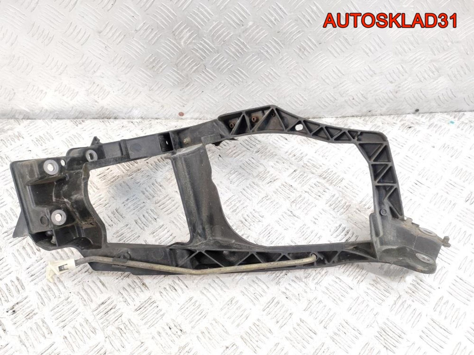 Панель передняя левая Mitsubishi Colt Z3 MN105059, 7000 рублей, Дубовое