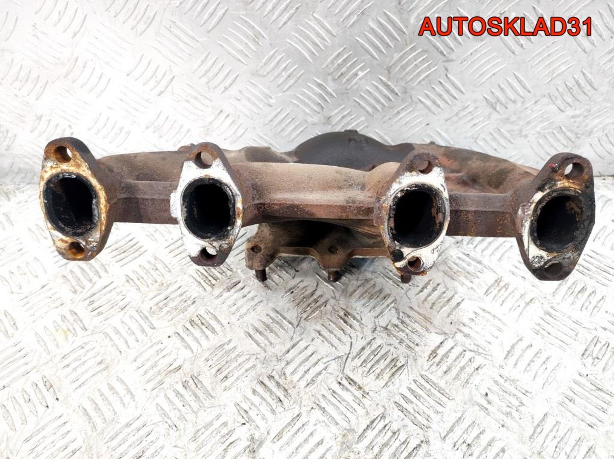 Коллектор выпускной VW Golf 4 1,6 BFQ 06A253033P, 1500 рублей, Дубовое