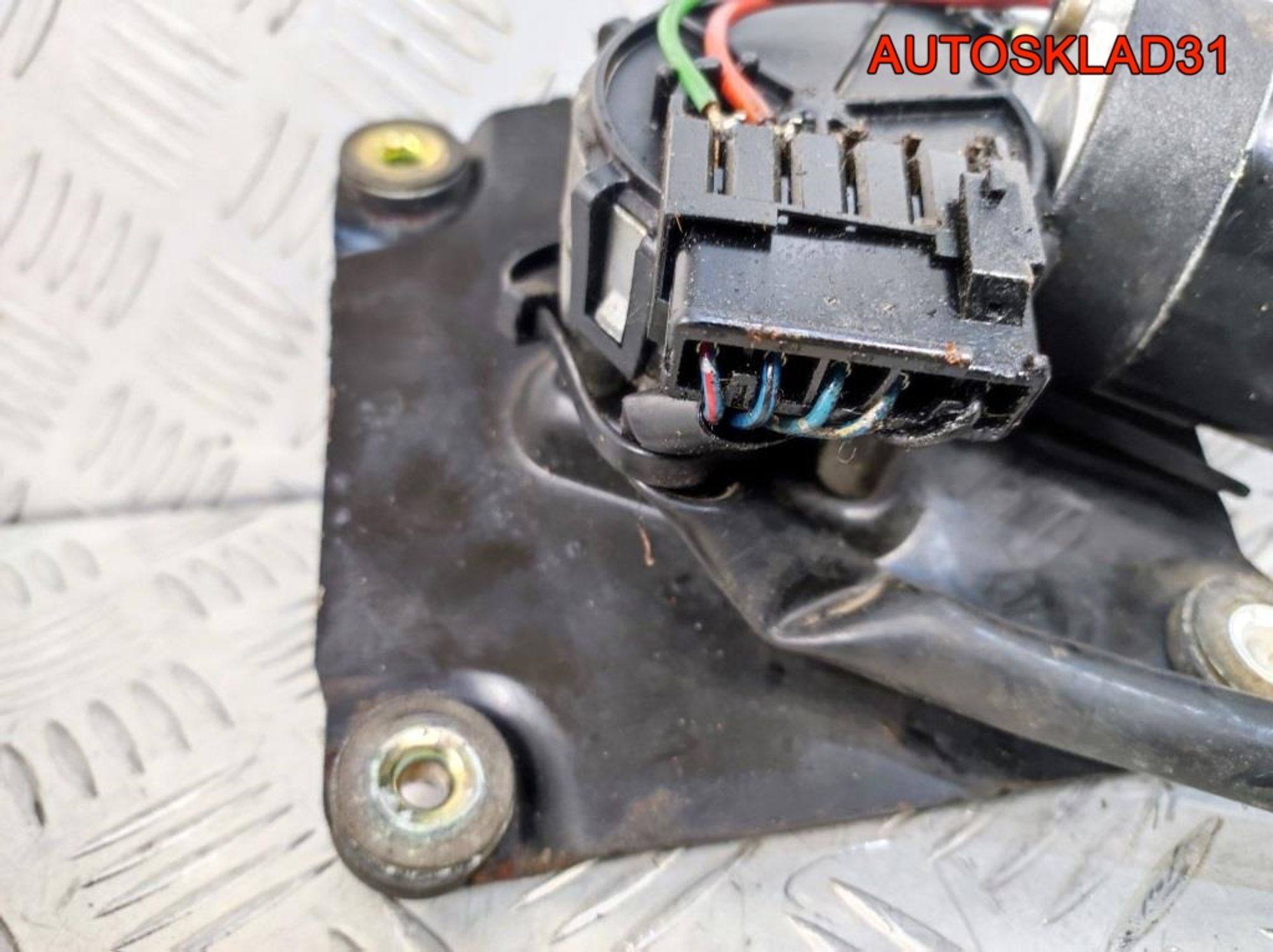 Моторчик стеклоочистителя Carisma DA MR910711, 900 рублей, Дубовое