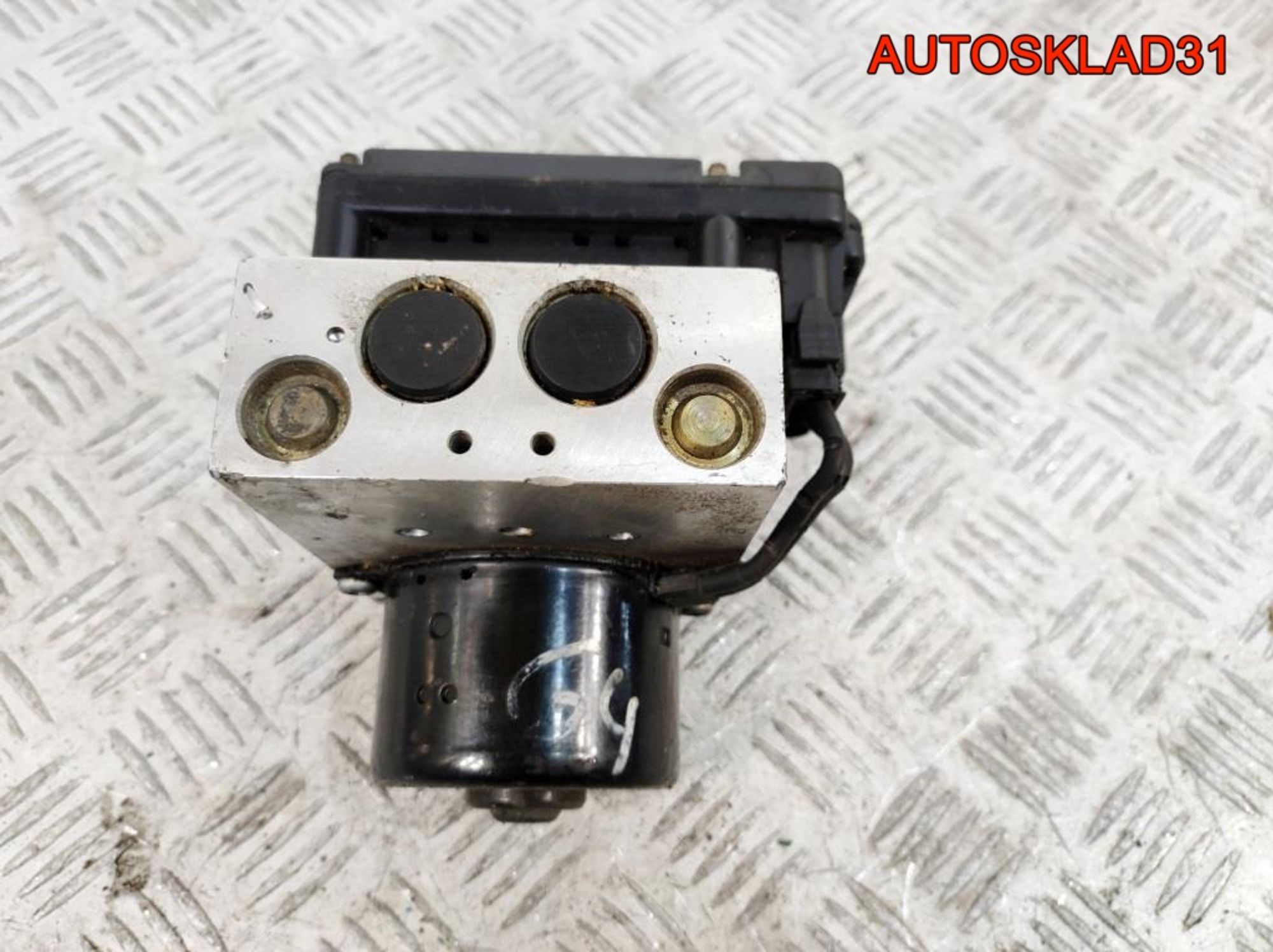 Блок ABS Volkswagen New Beetle A4 1C0907379Q, 10000 рублей, Дубовое