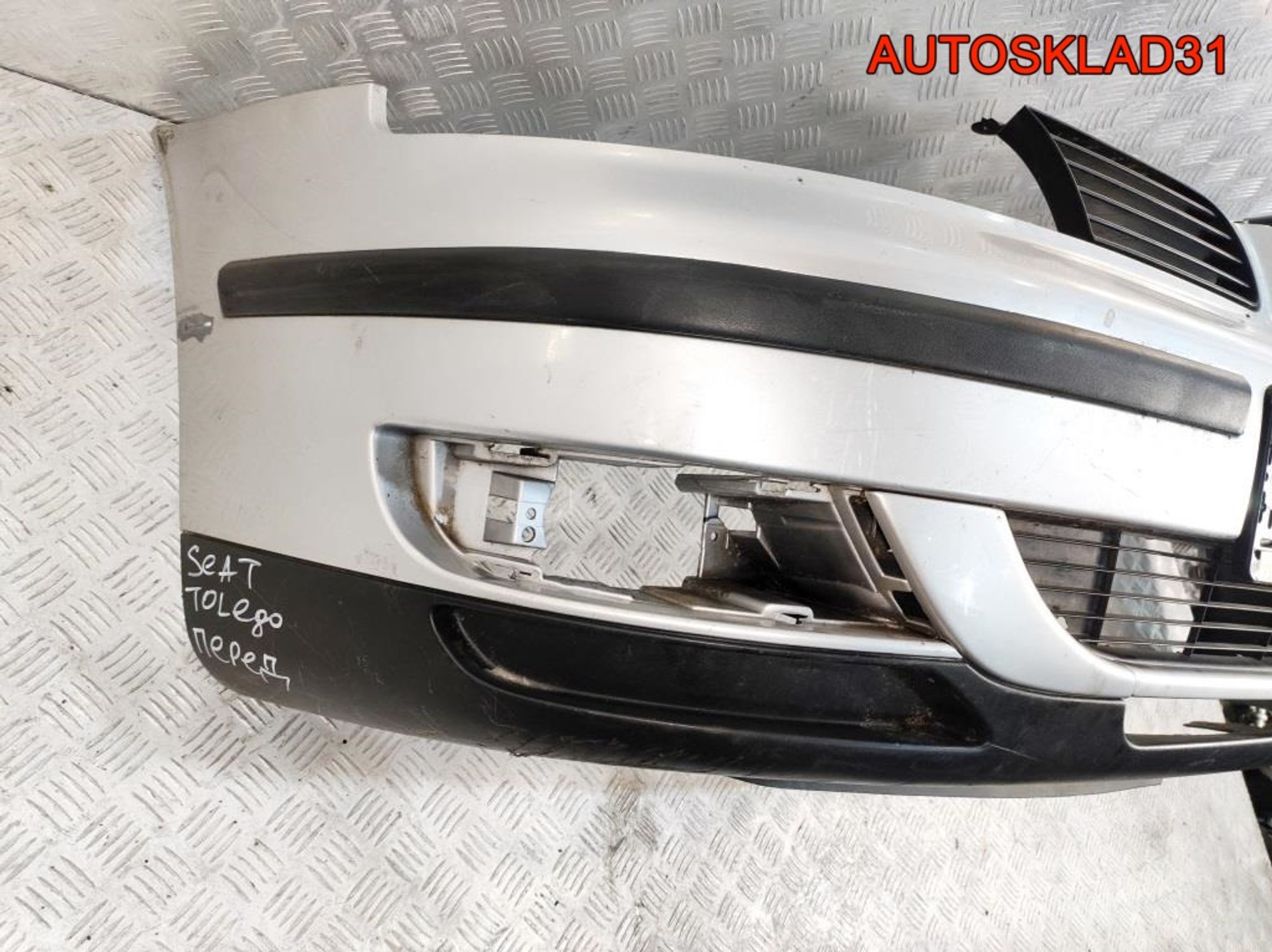 Бампер передний Seat Toledo 2 1M0807221H, 14400 рублей, Дубовое