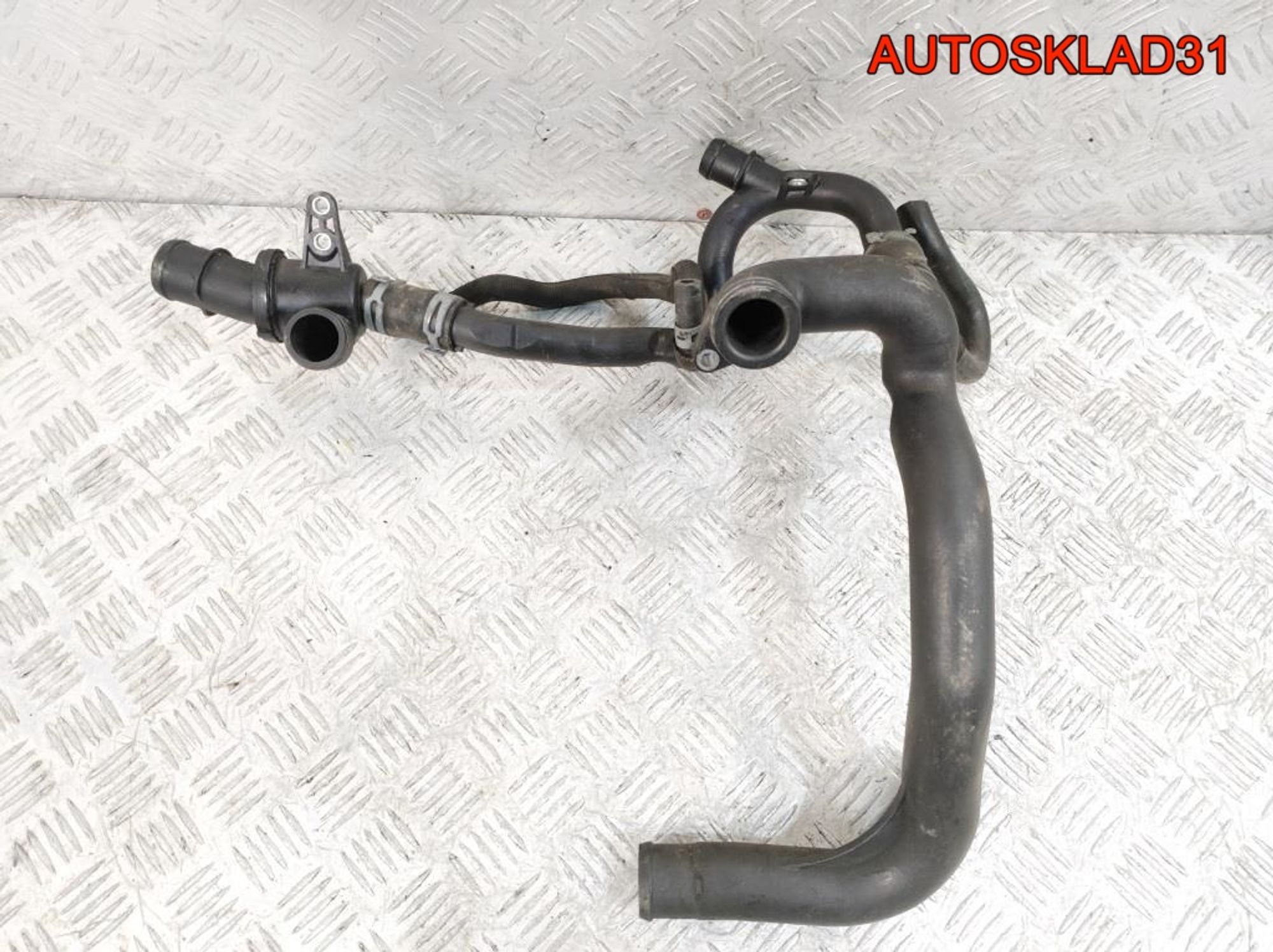 Патрубок радиатора Mercedes W169 OM640.940 A6402032182, 2500 рублей, Дубовое