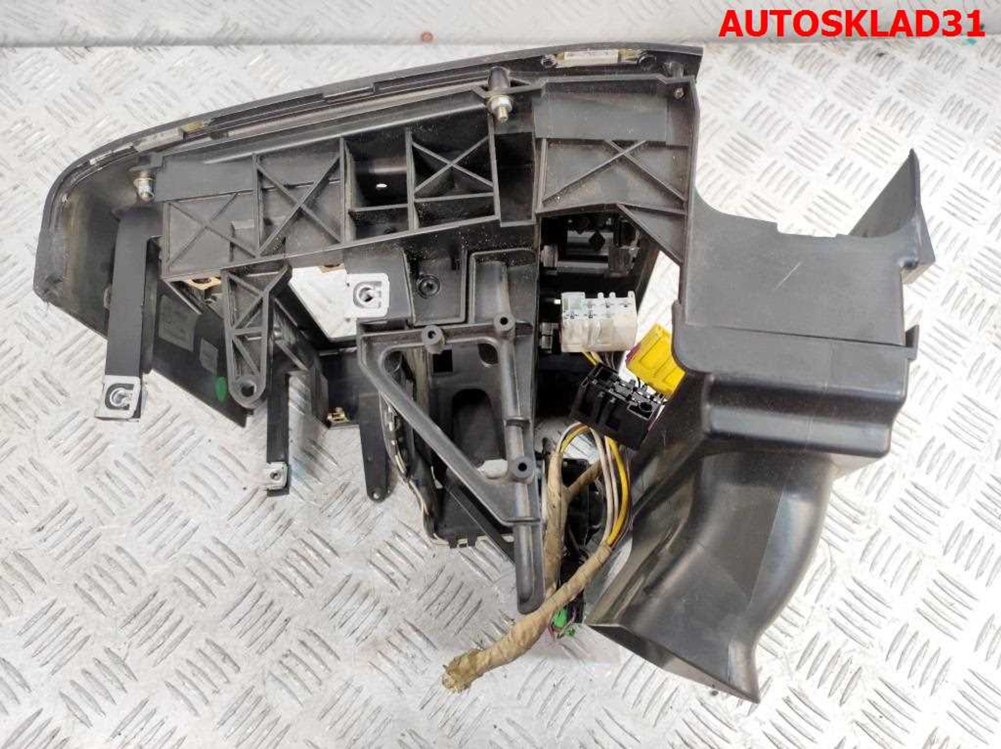 Рамка магнитолы Audi A8 D2 4D0857007C, 2000 рублей, Дубовое