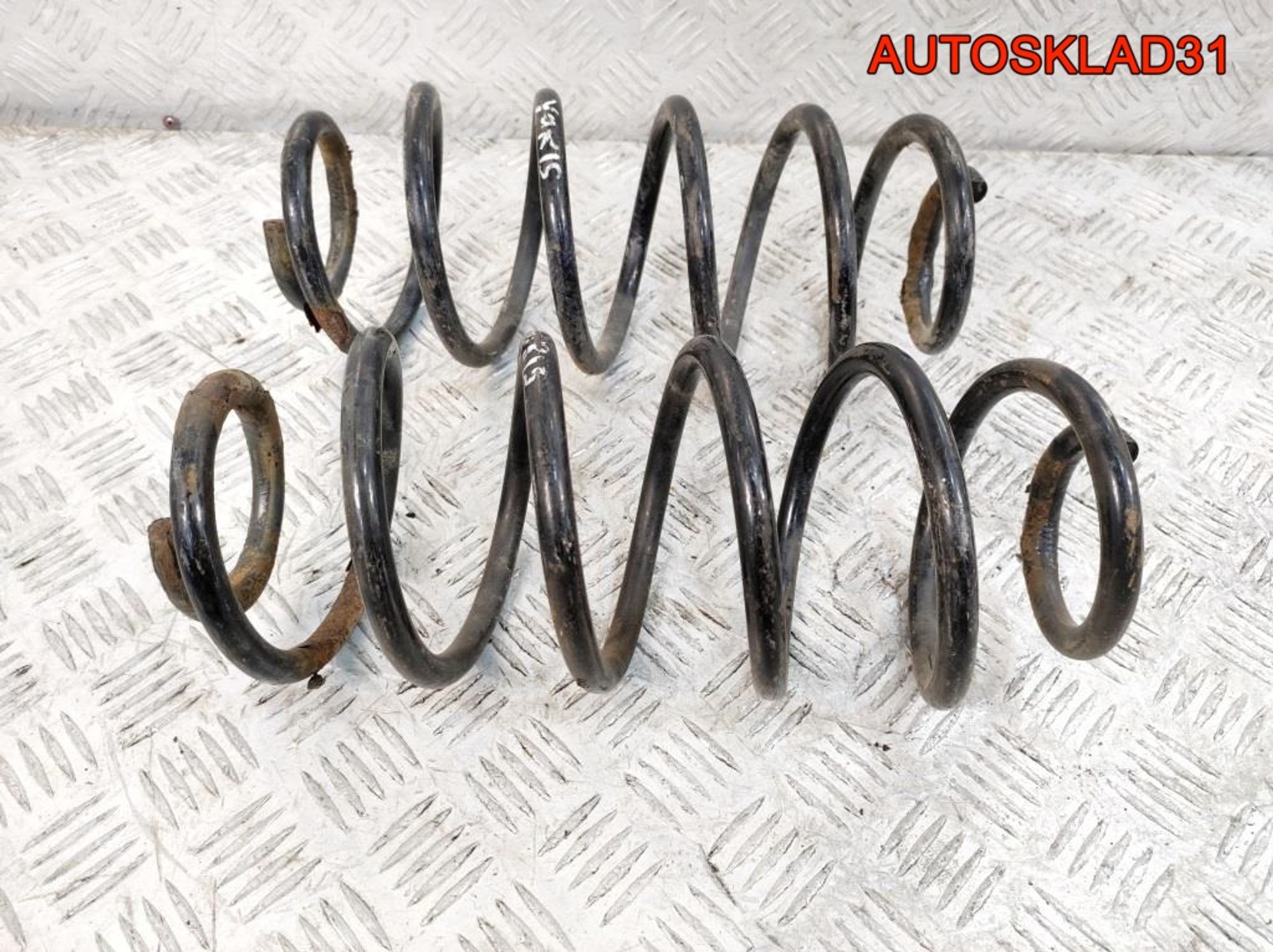 Пружина подвески задняя Комплект Toyota Yaris 1.3 1NR 482310D170, 2000 рублей, Дубовое