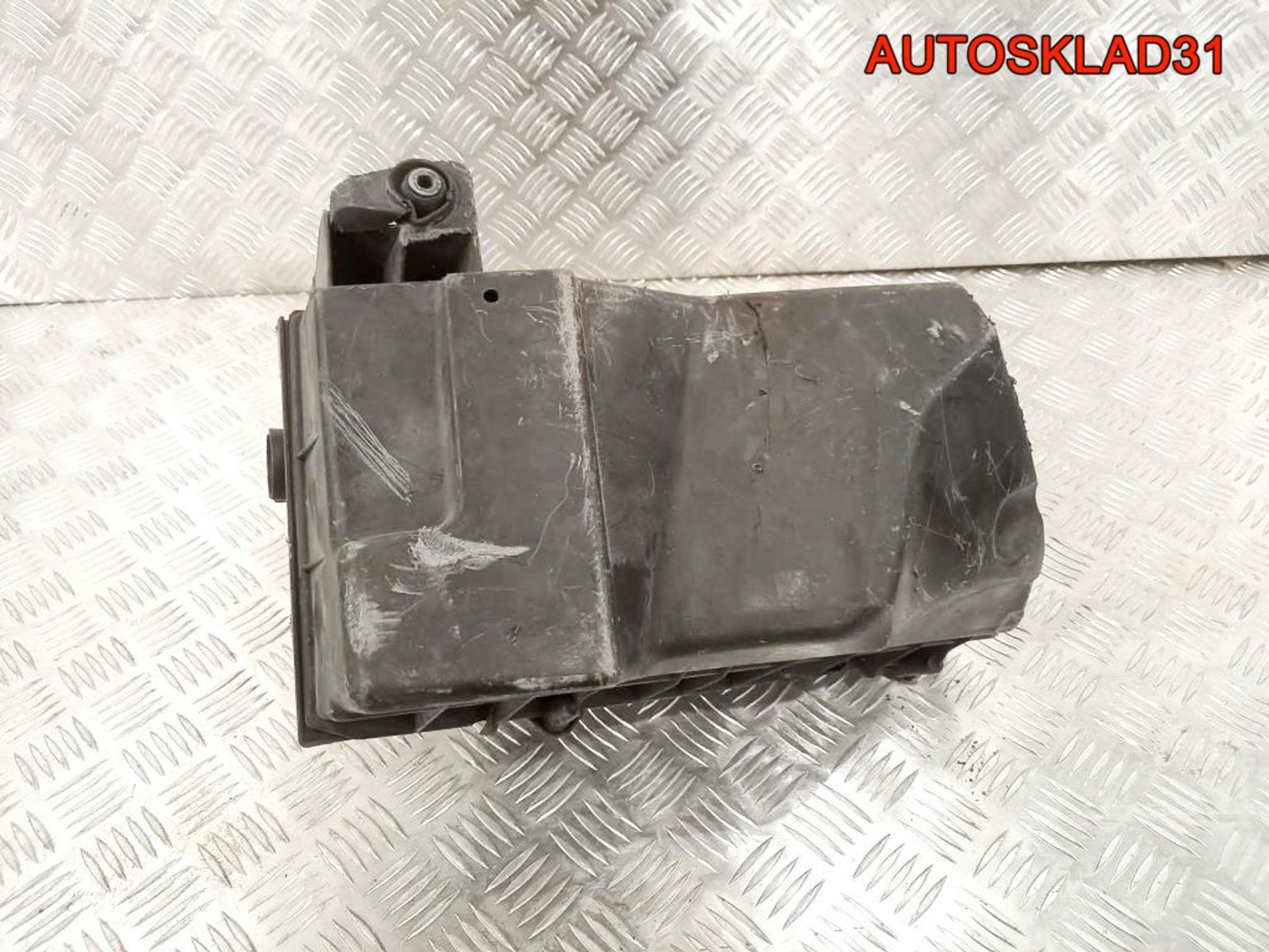 Корпус воздушного фильтра Audi A3 1J0129607S, 1800 рублей, Дубовое