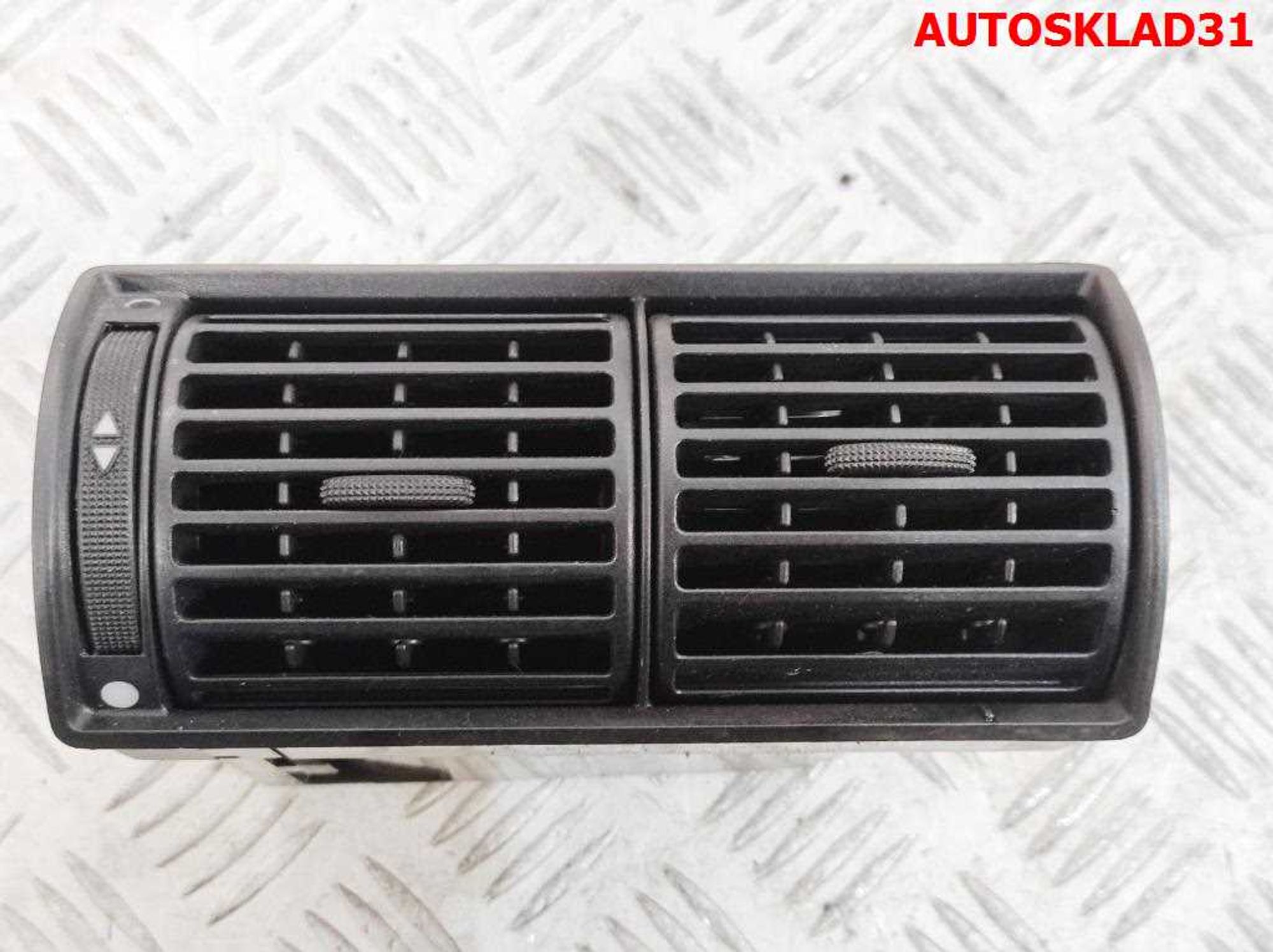 Дефлектор воздушный правый Audi A6 C4 4A1820902, 900 рублей, Дубовое