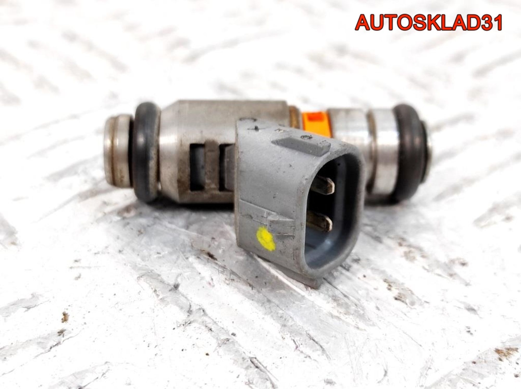 Форсунка топливная VW Golf 4 1,4 AKQ Бензин 036031G, 500 рублей, Дубовое