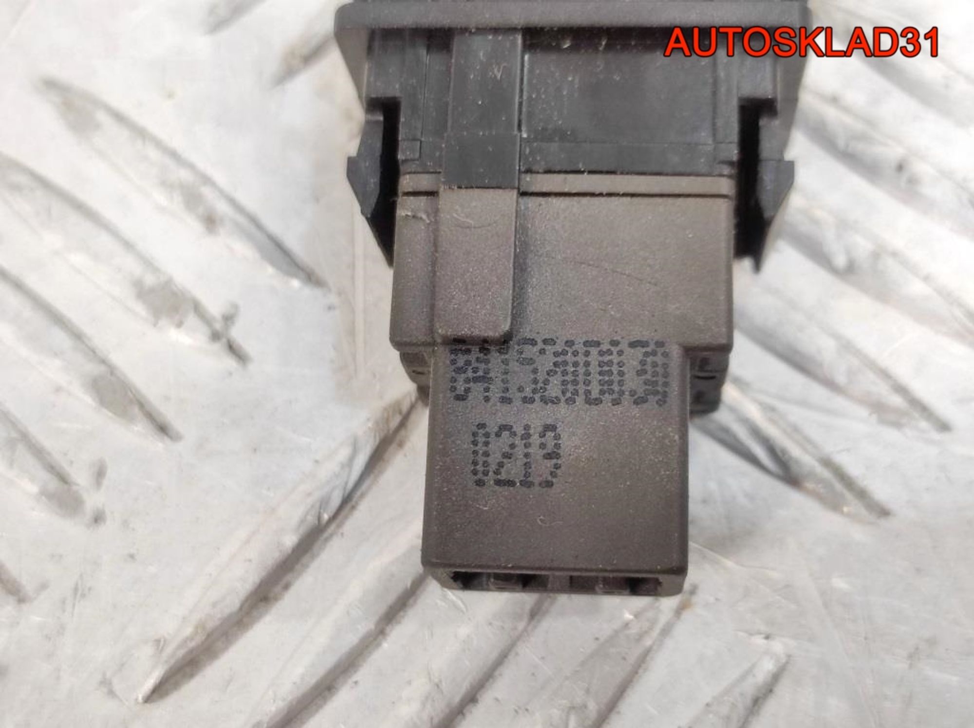 Кнопка корректора фар Toyota Yaris 2 841520D030, 300 рублей, Дубовое