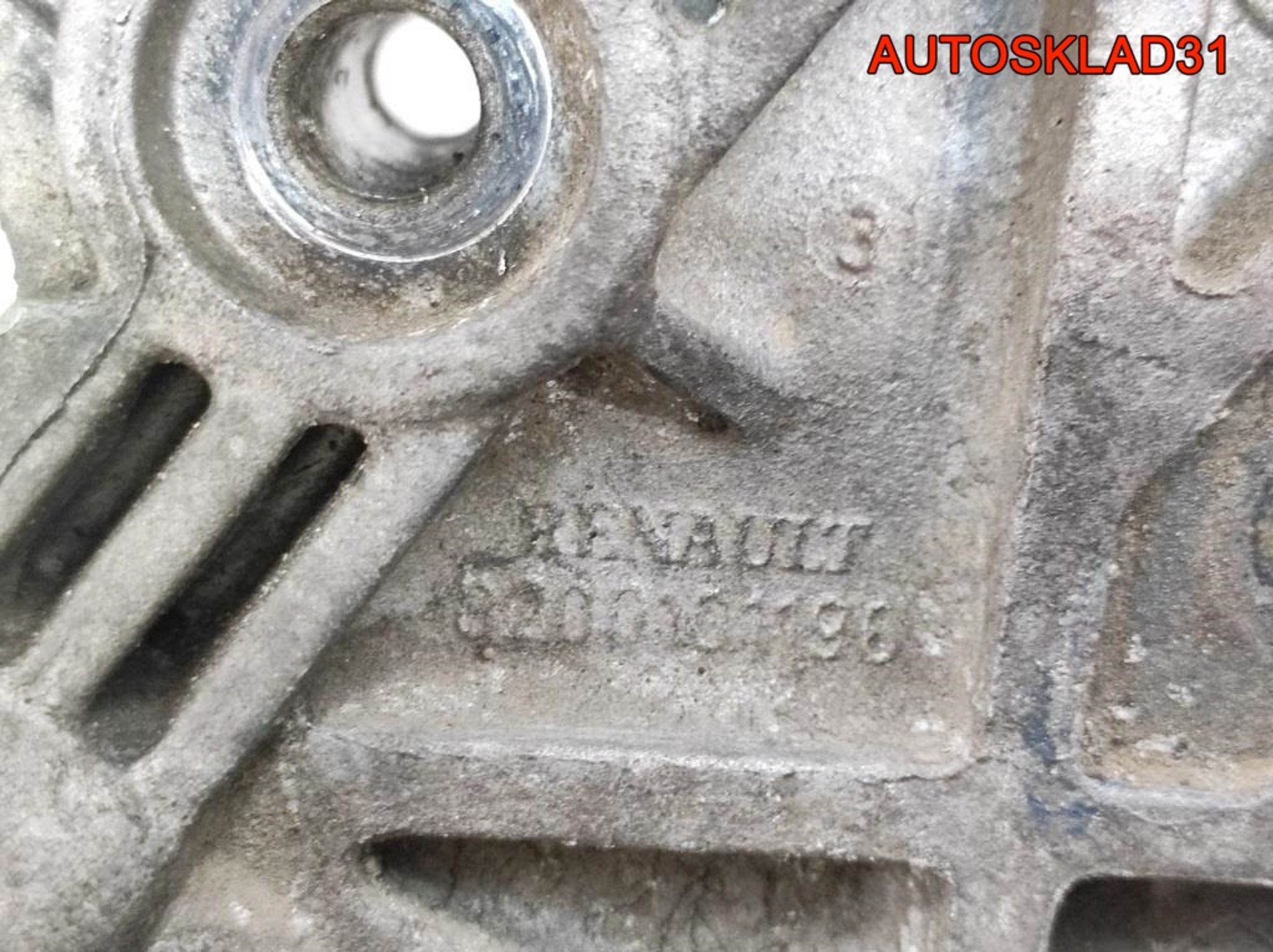 Кронштейн двигателя правый Renault Megane 2 1,5 K9K 8200101196, 1000 рублей, Дубовое