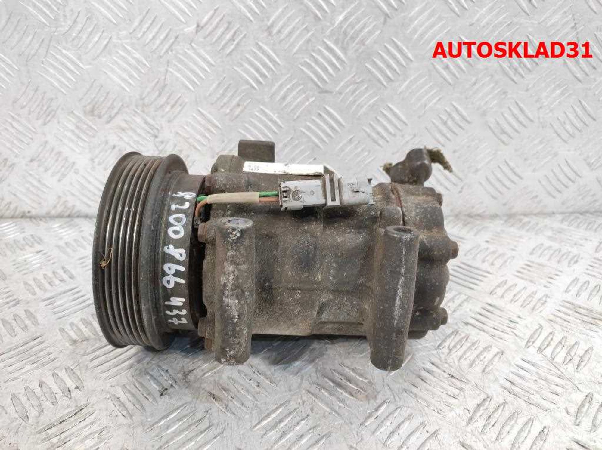Компрессор кондиционера Nissan Note E11 1,5 K9K276 8200866437, 7000 рублей, Дубовое