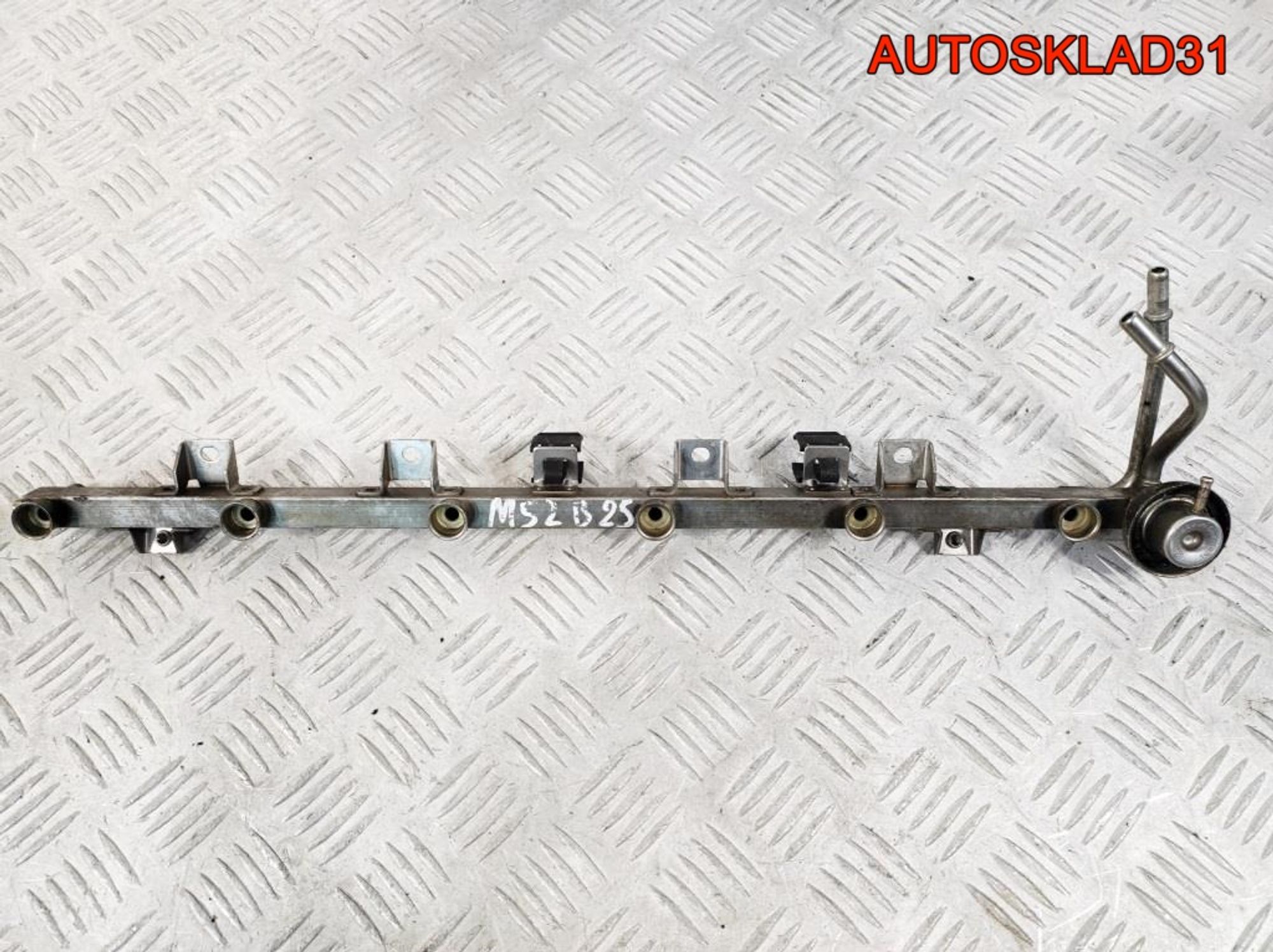 Рейка топливная BMW E39 2,5 M52B25 13531436468, 900 рублей, Дубовое