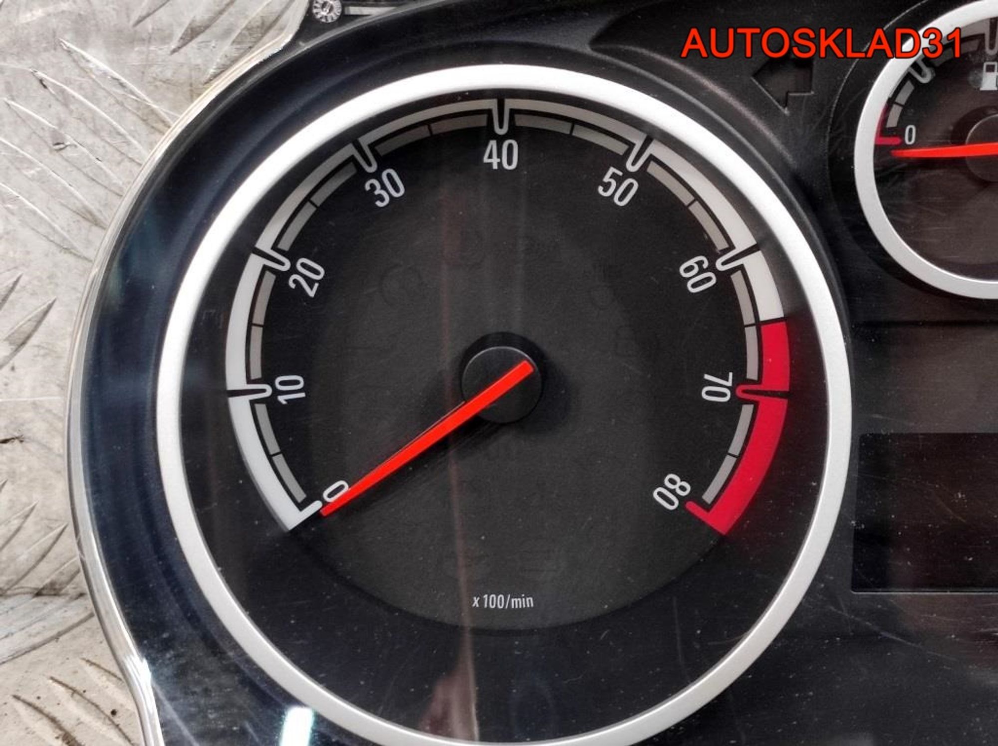 Панель приборов Opel Corsa D 13373006 Бензин, 3600 рублей, Дубовое