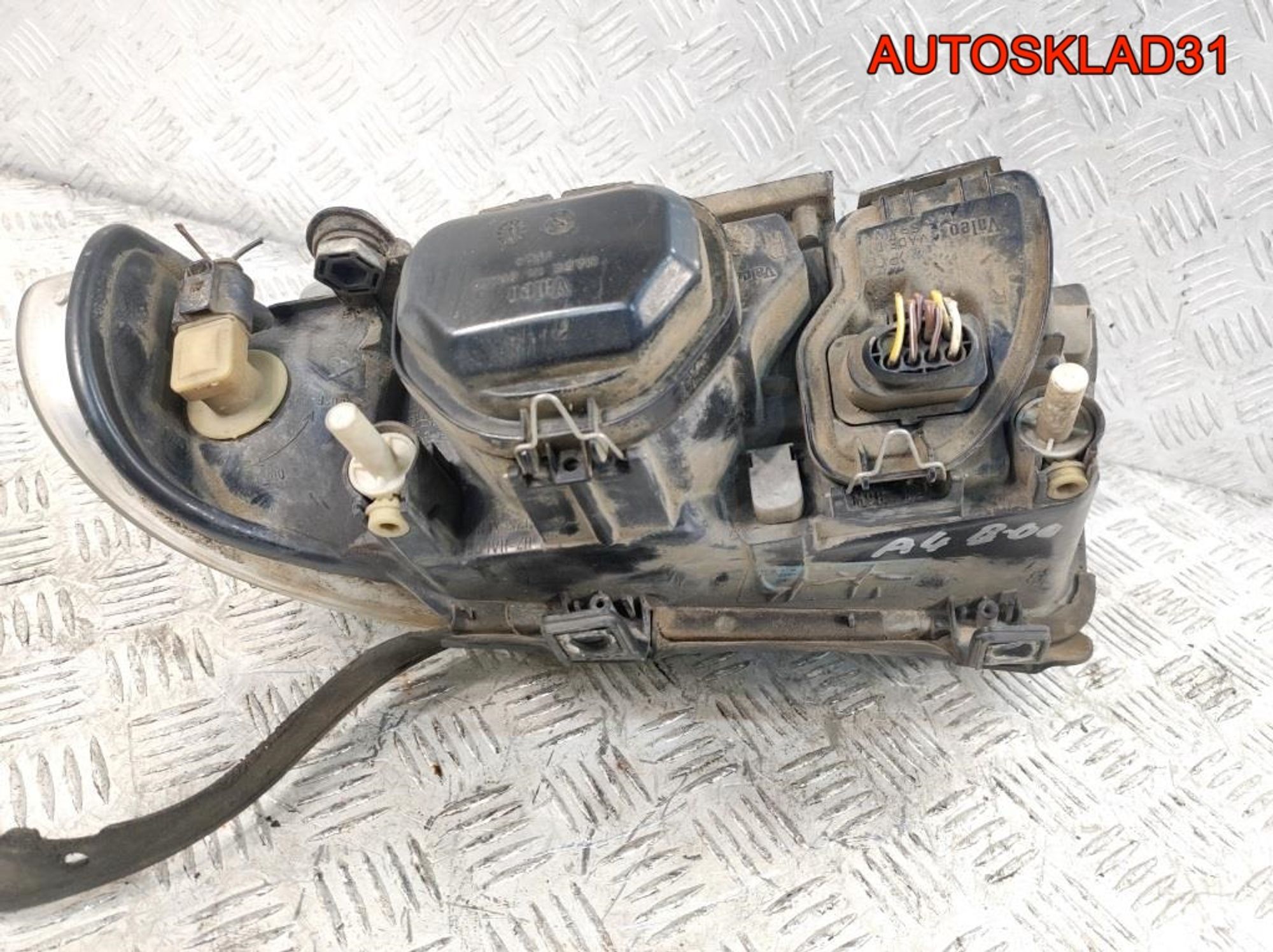 Фара правая Audi A4 B5 Рестайлинг 8D0941004AK, 10000 рублей, Дубовое