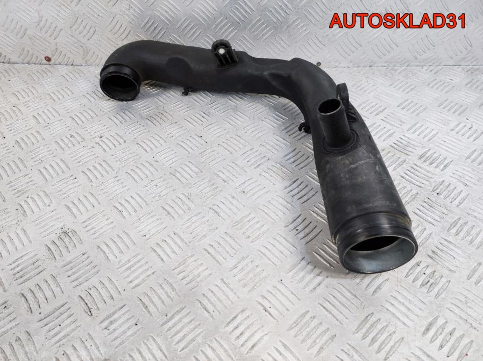 Патрубок интеркулера Volkswagen Golf 5 1K0129654AA, 1300 рублей, Дубовое