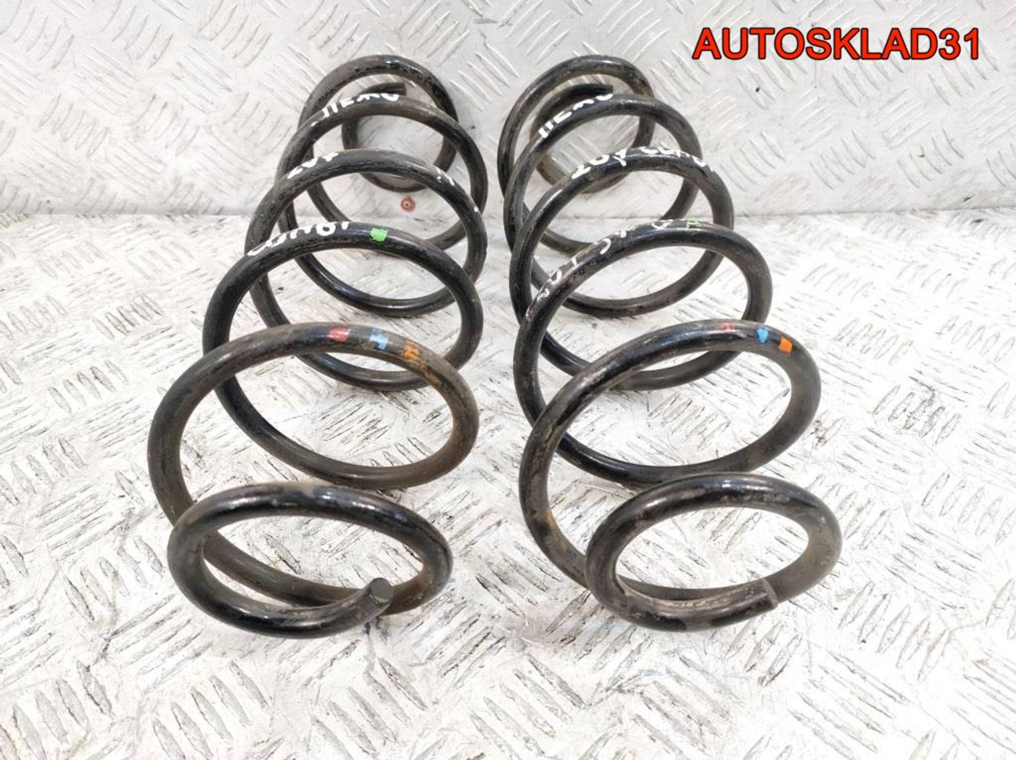 Пружина подвески задняя Комплект Peugeot 207 Универсал, 2000 рублей, Дубовое