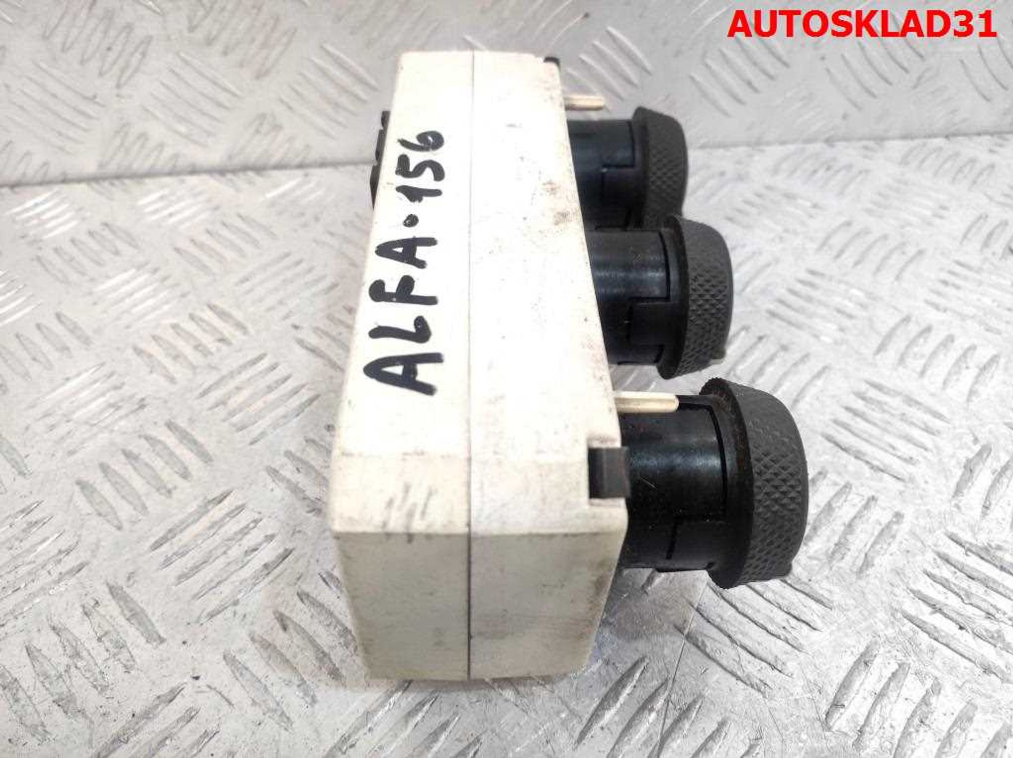 Блок управления отопителем Alfa Romeo 156 16238079, 1500 рублей, Дубовое