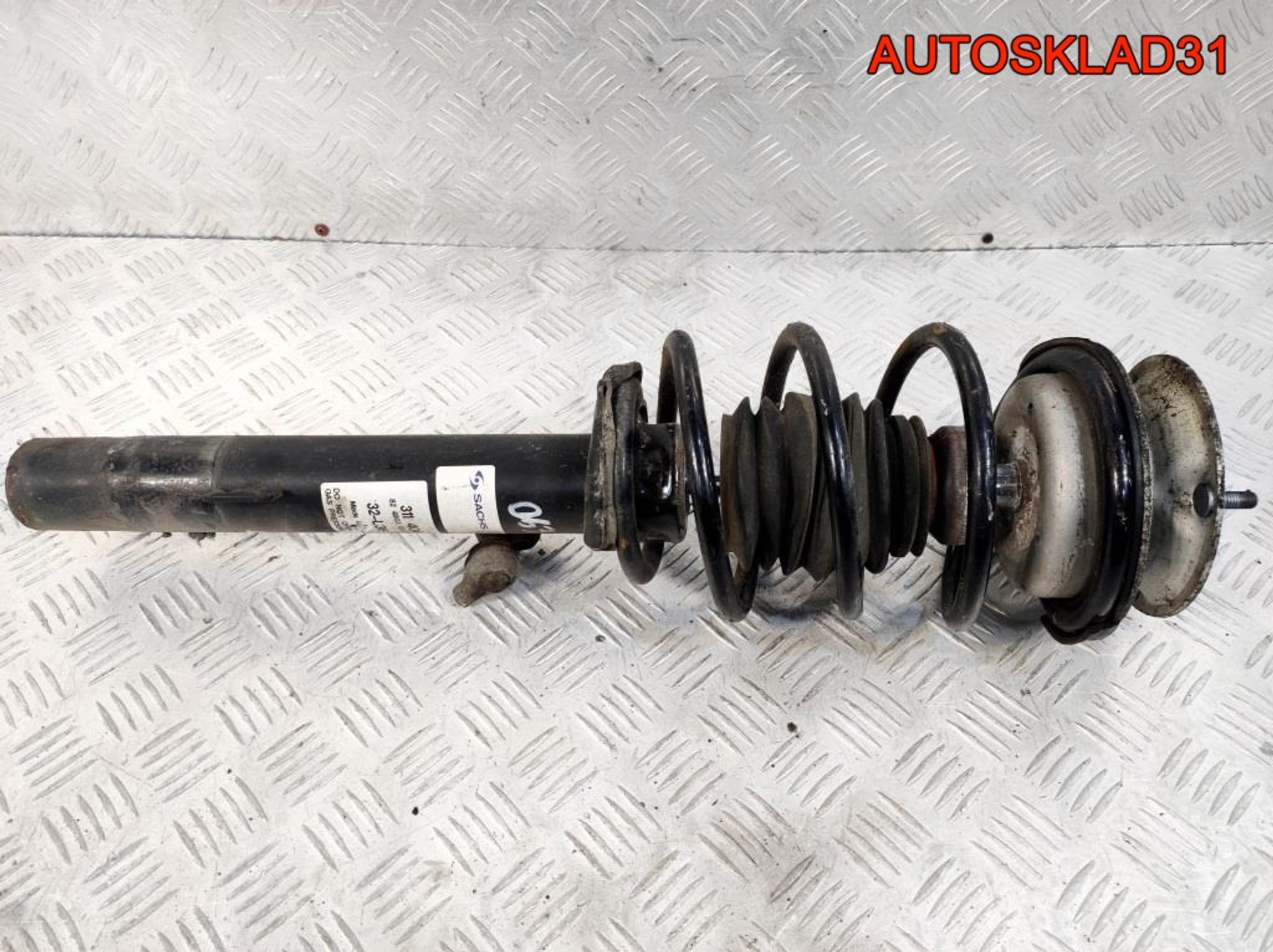 Амортизатор передний правый в сборе BMW E90 311404, 4900 рублей, Дубовое
