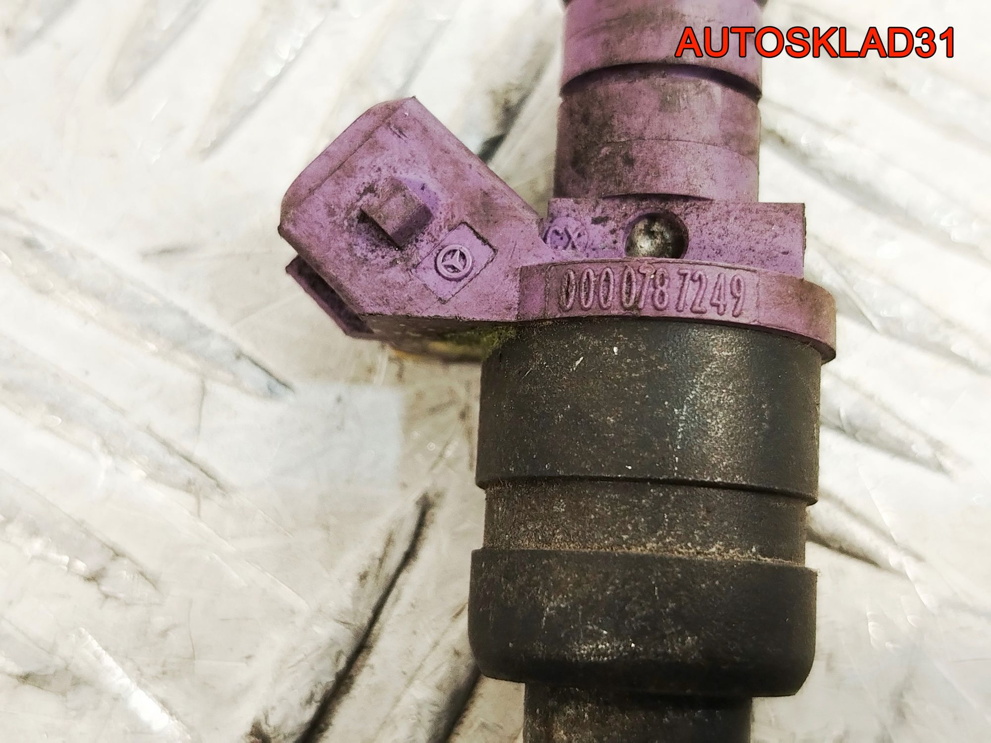 Форсунка топливная Mercedes Benz W203 2,0 Бензин 0000787249 Цена за ОДНУ форсунку, 2500 рублей, Дубовое