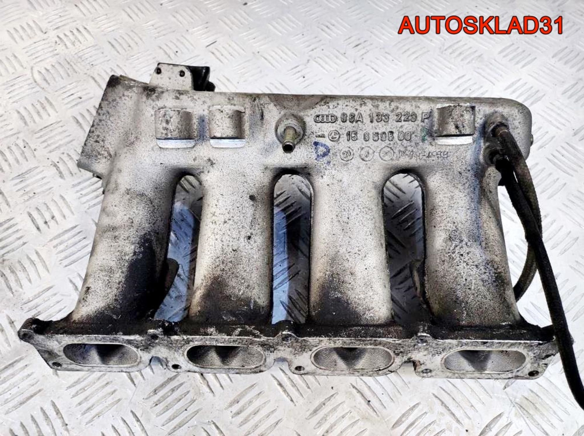 Коллектор впускной Skoda Octavia A4 AGU 06A133223P, 2100 рублей, Дубовое