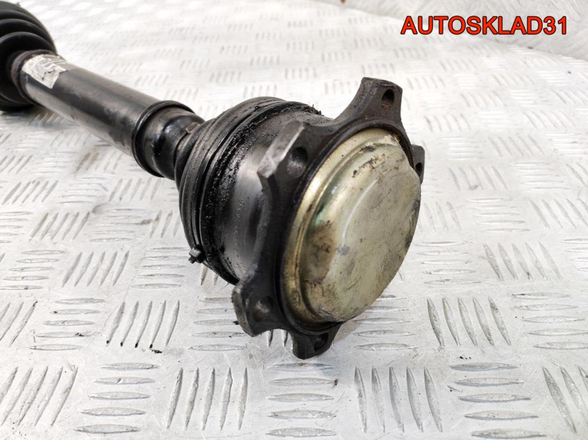 Полуось передняя левая АКПП Audi A6 C5 4B0407271F, 3200 рублей, Дубовое
