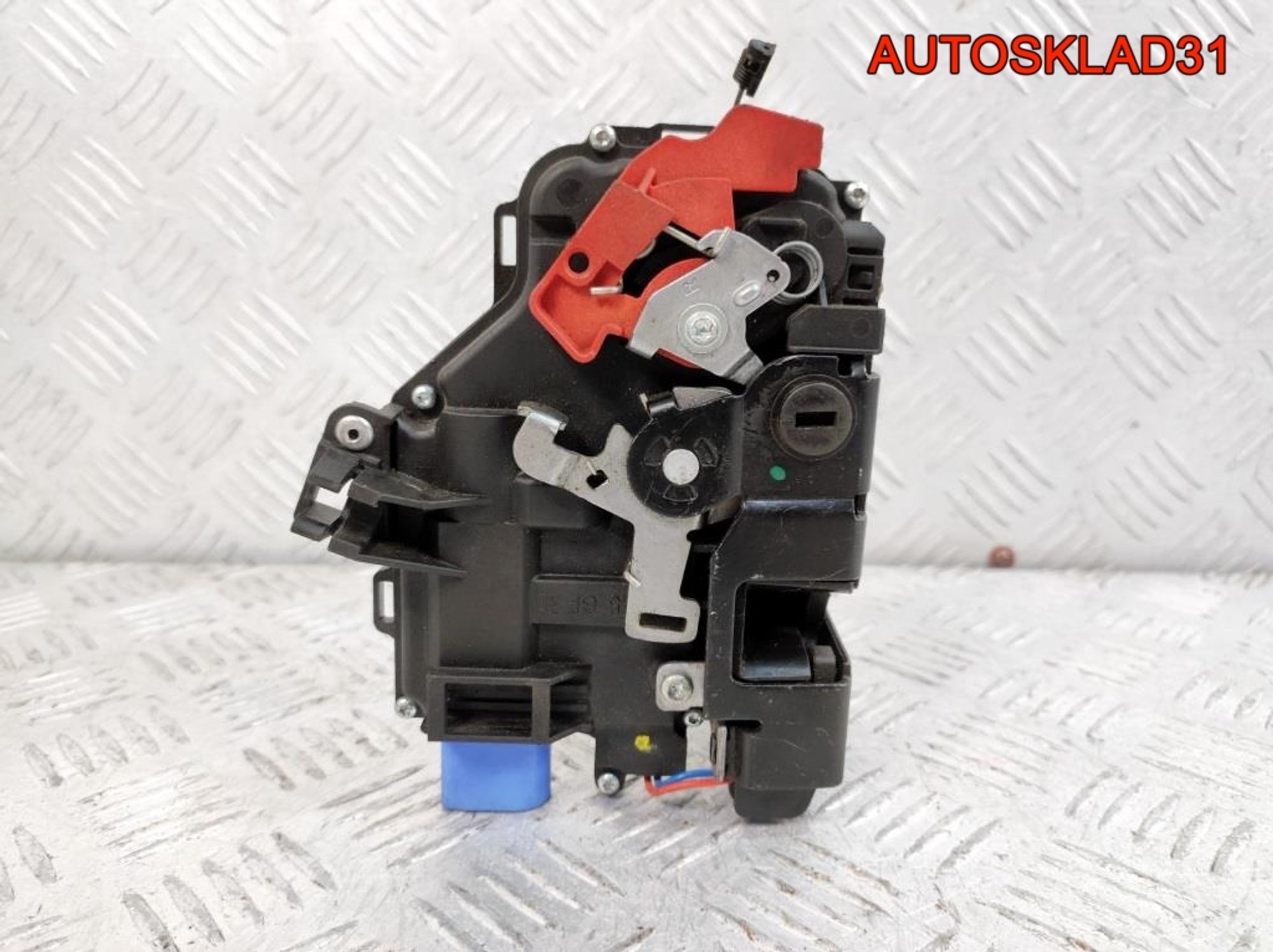 Замок двери задней правой VW Touareg 7L0839016D, 4100 рублей, Дубовое