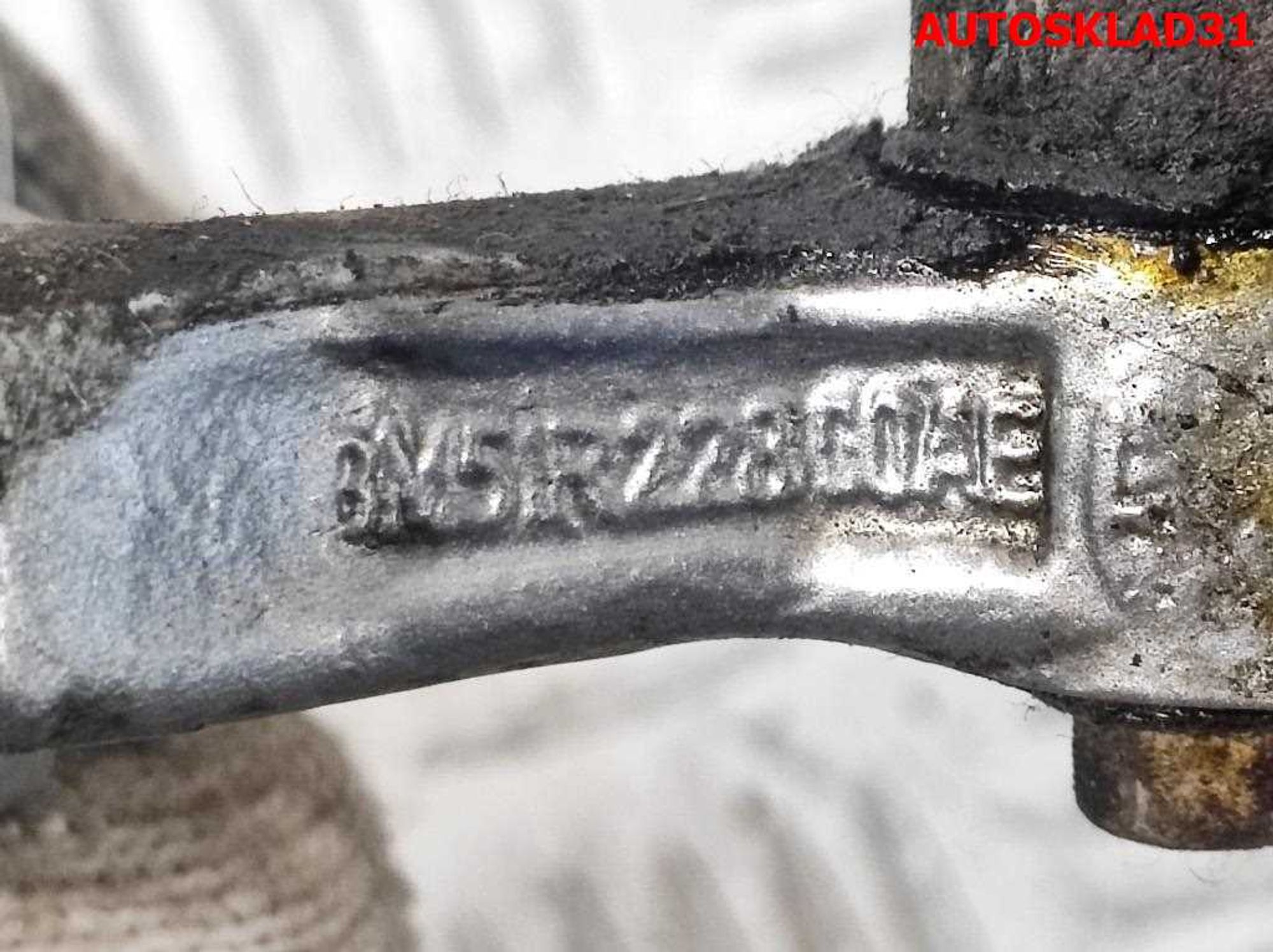 Петля двери передней правой верхняя Ford Focus 2 3M51R22800AE, 900 рублей, Дубовое