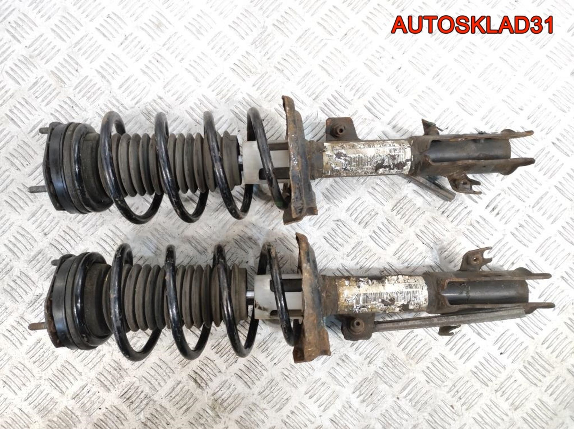 Амортизатор передний комплект Ford Fiesta 6 1713956, 5000 рублей, Дубовое